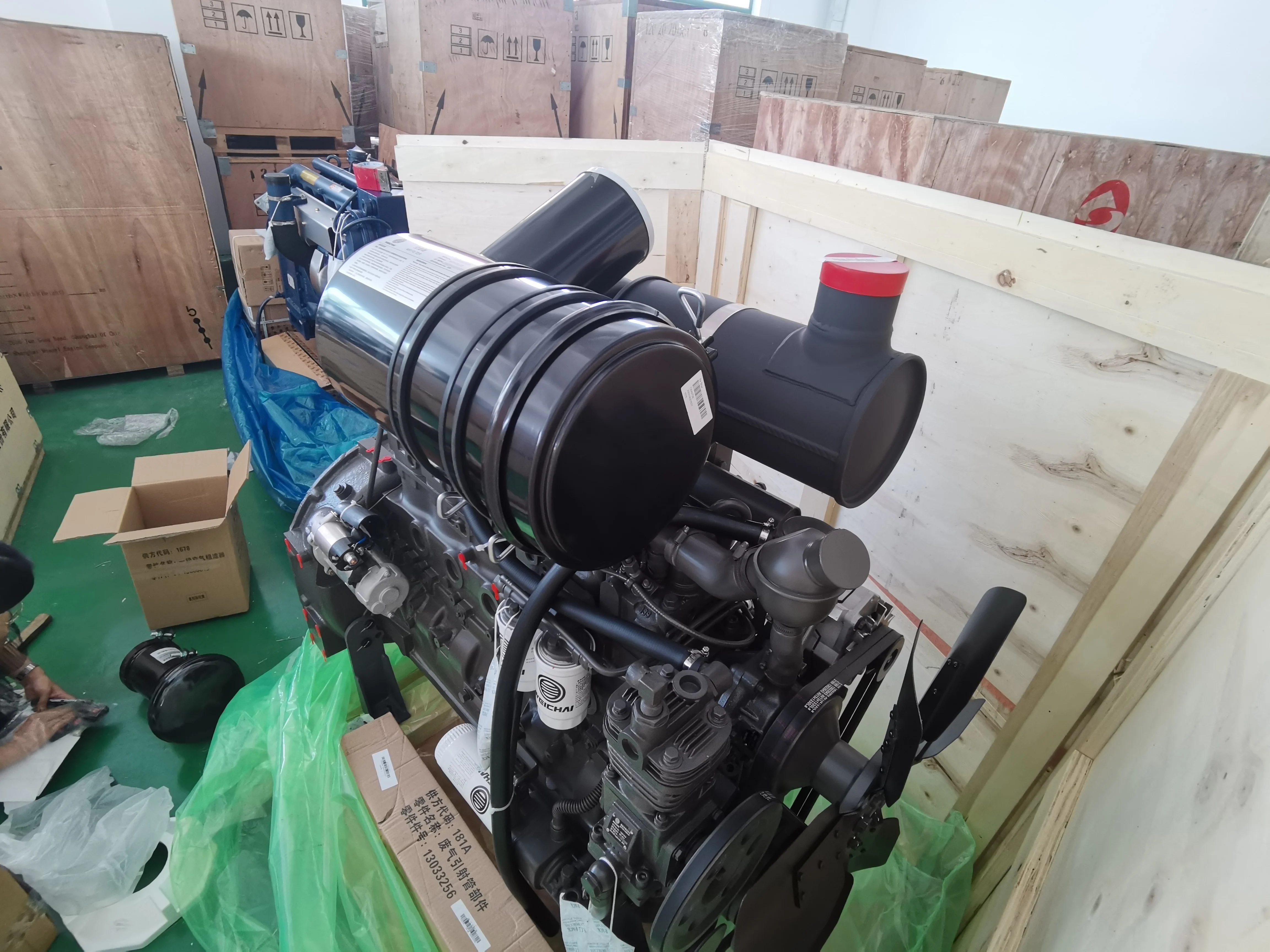 6 цилиндров 140 кВт 2000 об/мин Weichai WP6G190E301 двигатель для строительной техники