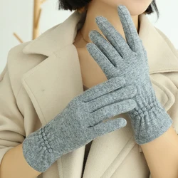 Fleece heated gloves for women outdoor gloves with design fashion finger gloves
