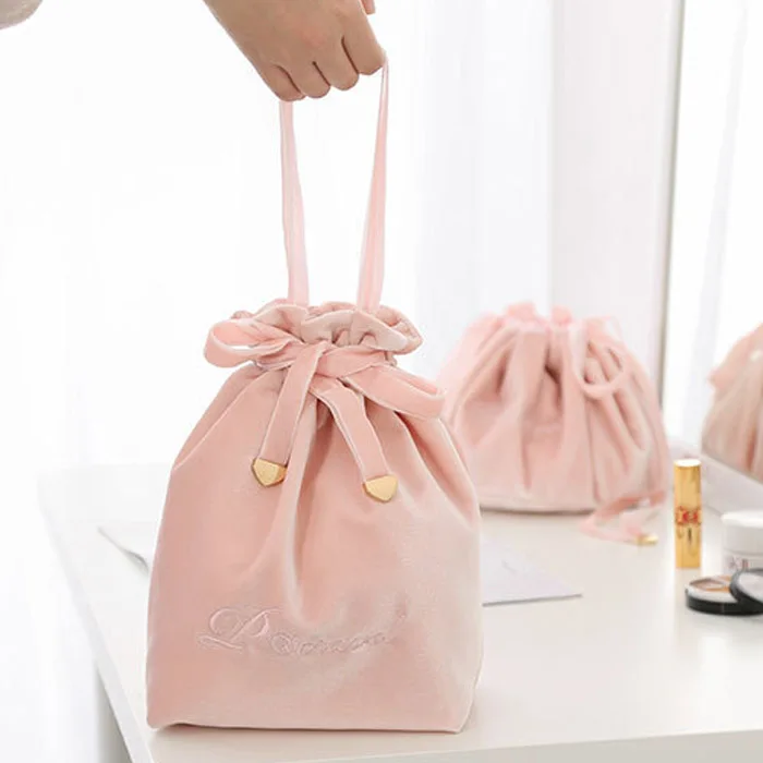2021 Fashion Hot Selling Custom Logo Large Capacity Pull Rope Velvet Gift Bag