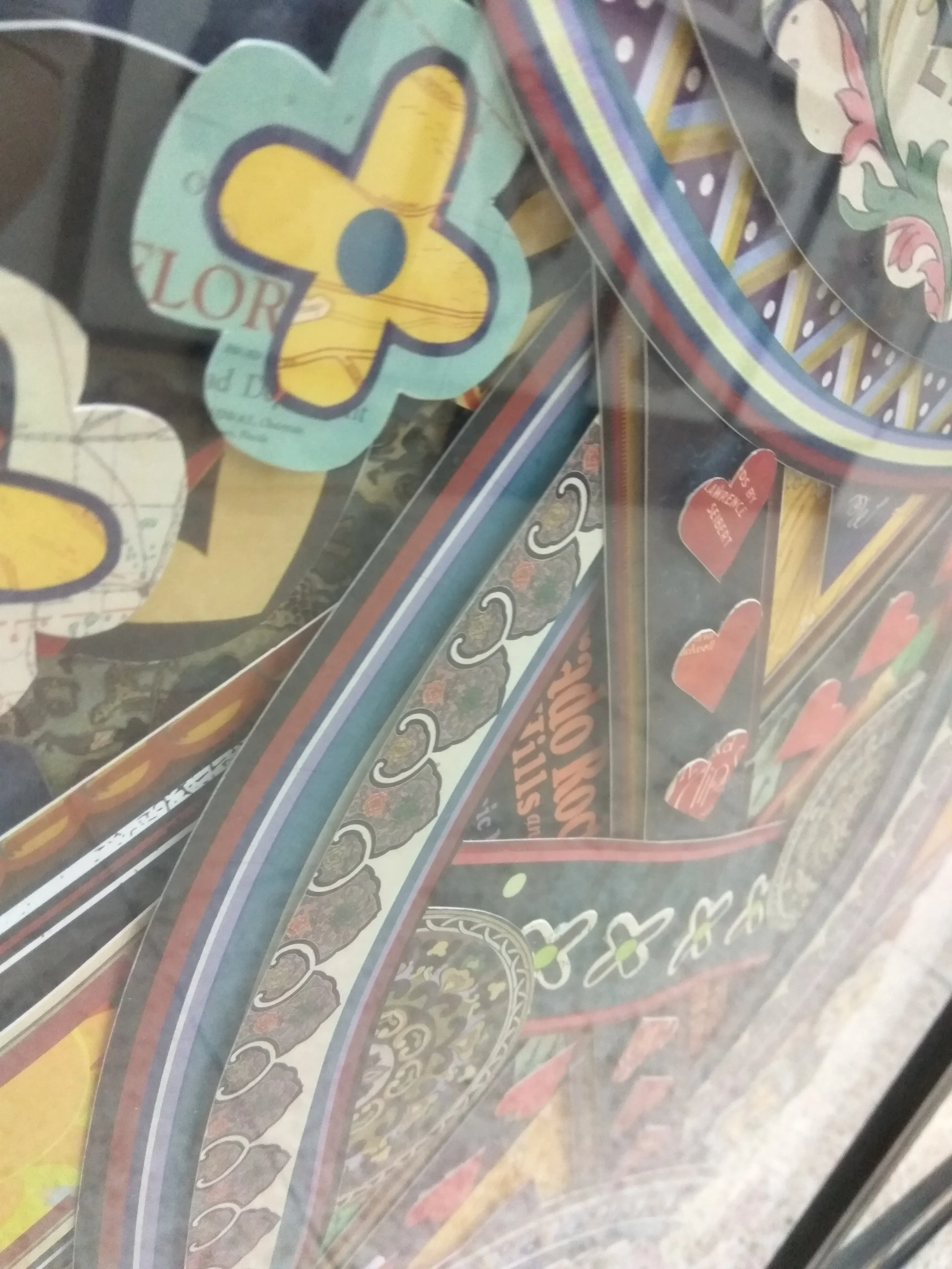 Paper Big Collage Printed Wall Art Playing Card Queen in Red Heart