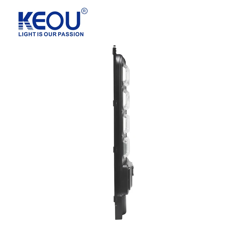 KEOU Factory wholesale Lightning protection IP65 waterproof 150W solar street light for football field