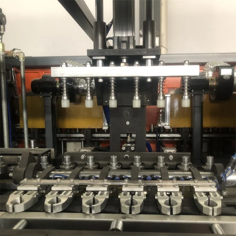 YD-8000 6cavity Professional PET Stretch Blow Molding Machine higher automation intelligent control small bottle making