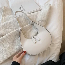 Simple and fashionable crescent saddle bag 2022 popular new summer foreign style ins shoulder underarm bag