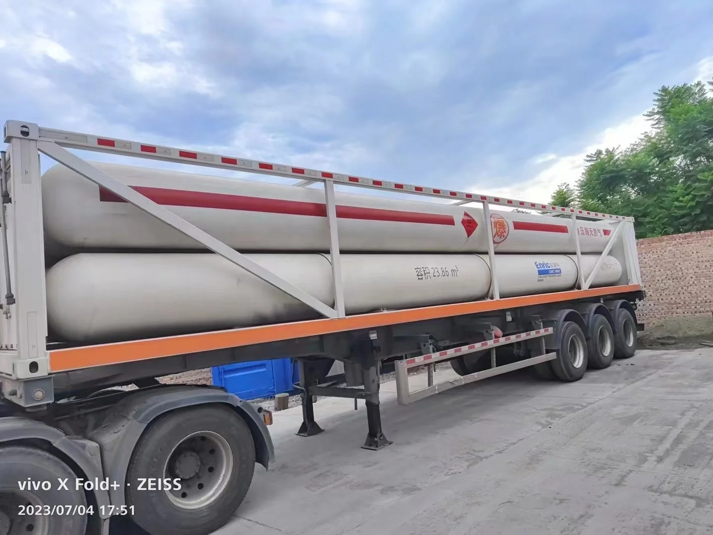 Factory Price 3 Axles8  9   10 Bundle Tube Skid Container used CNG Long Tube Tank Semi Trailer