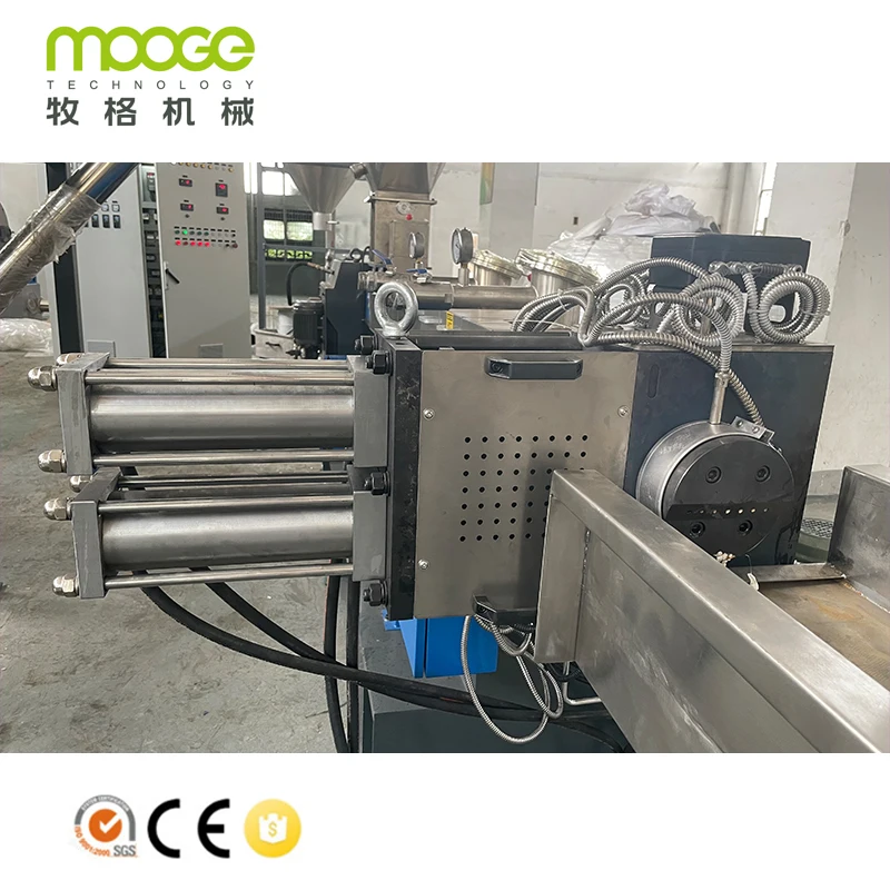 Recycled Plastic PET Bottle Flakes Granulators / Granulating Machine / Recycling Pelletizing Line