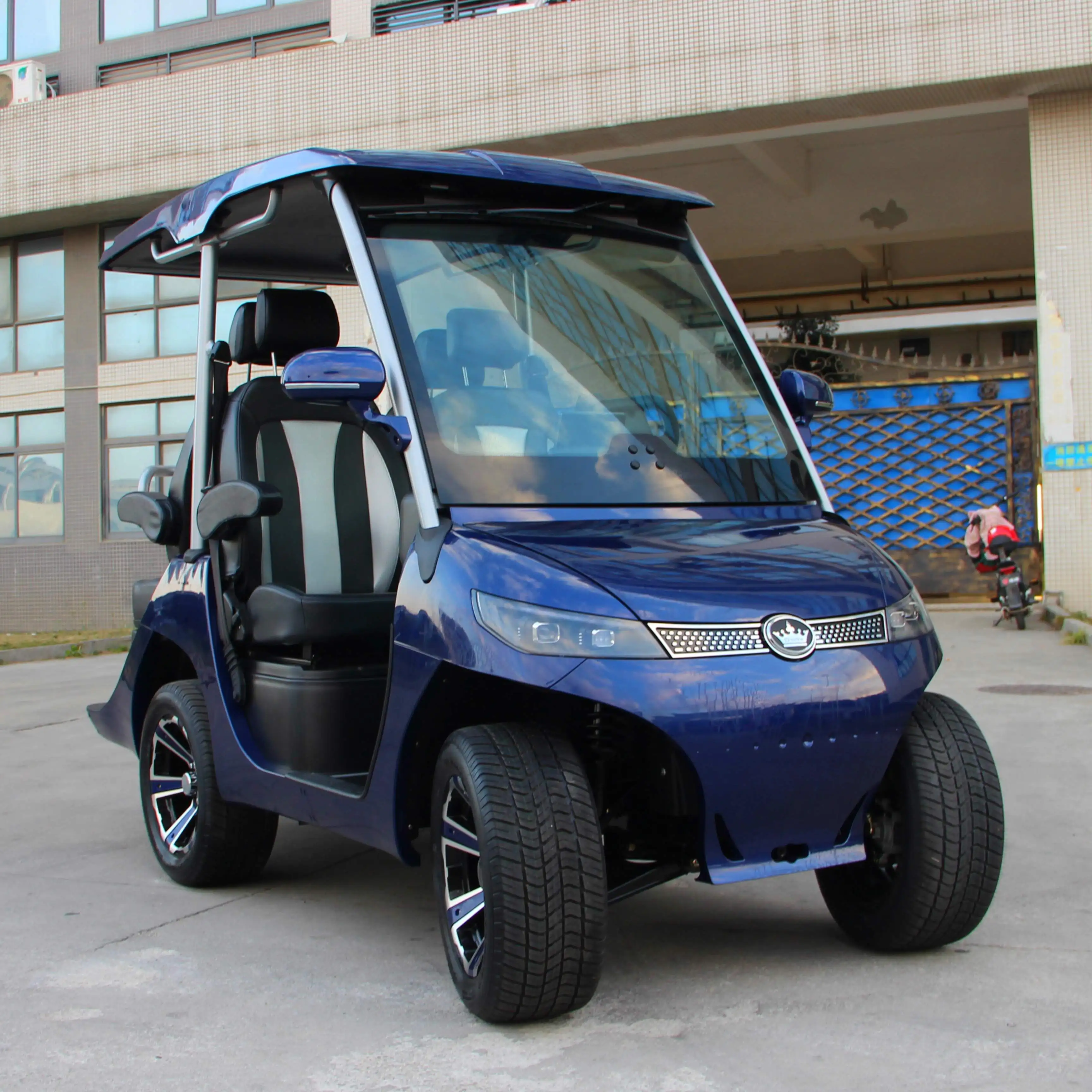 48V Sightseeing Bus Off Road HDK EVOLUTION Utility Mini Car Hotel for Sale AC 4 Seats Club Electric Golf Carts
