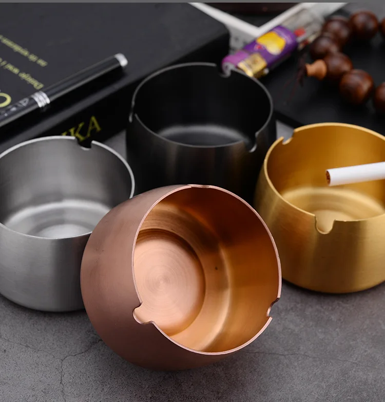 
Wholesale Superior Quality Factory Custom Zinc Alloy Material Metal Ashtray 