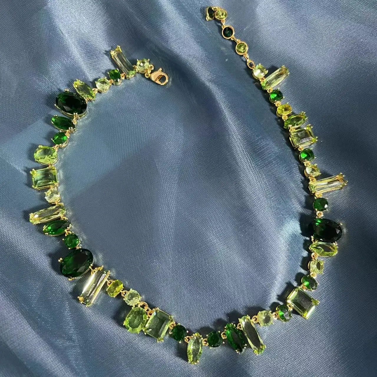 Fashionable Women Designer Customizable Luxury Austrian Green Crystal Colored Gemstone Beaded Necklace