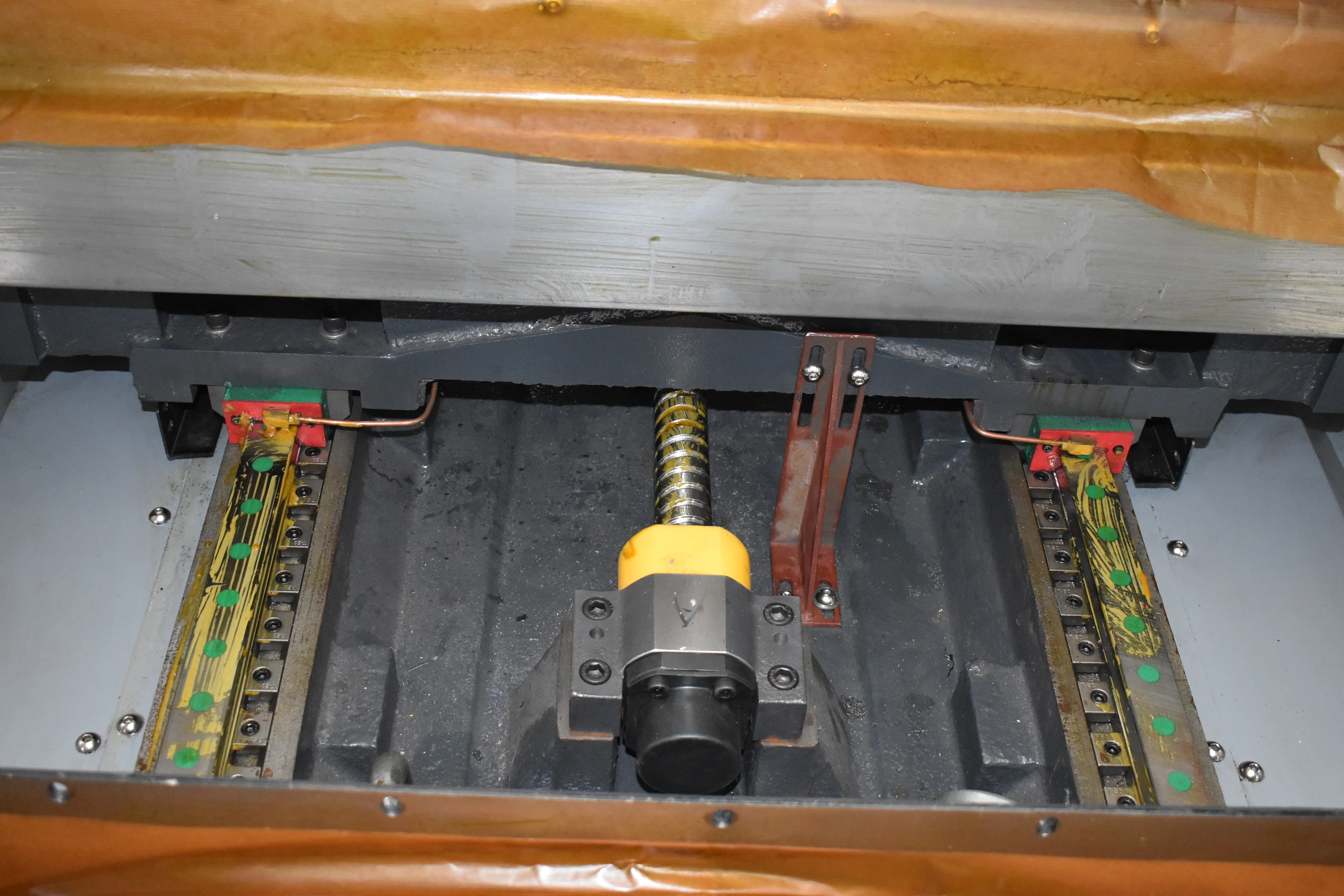 High Speed 12000rpm Spindle VMC machine center VMC855 VMC850L cnc milling machine for metal 3/4/5 axis