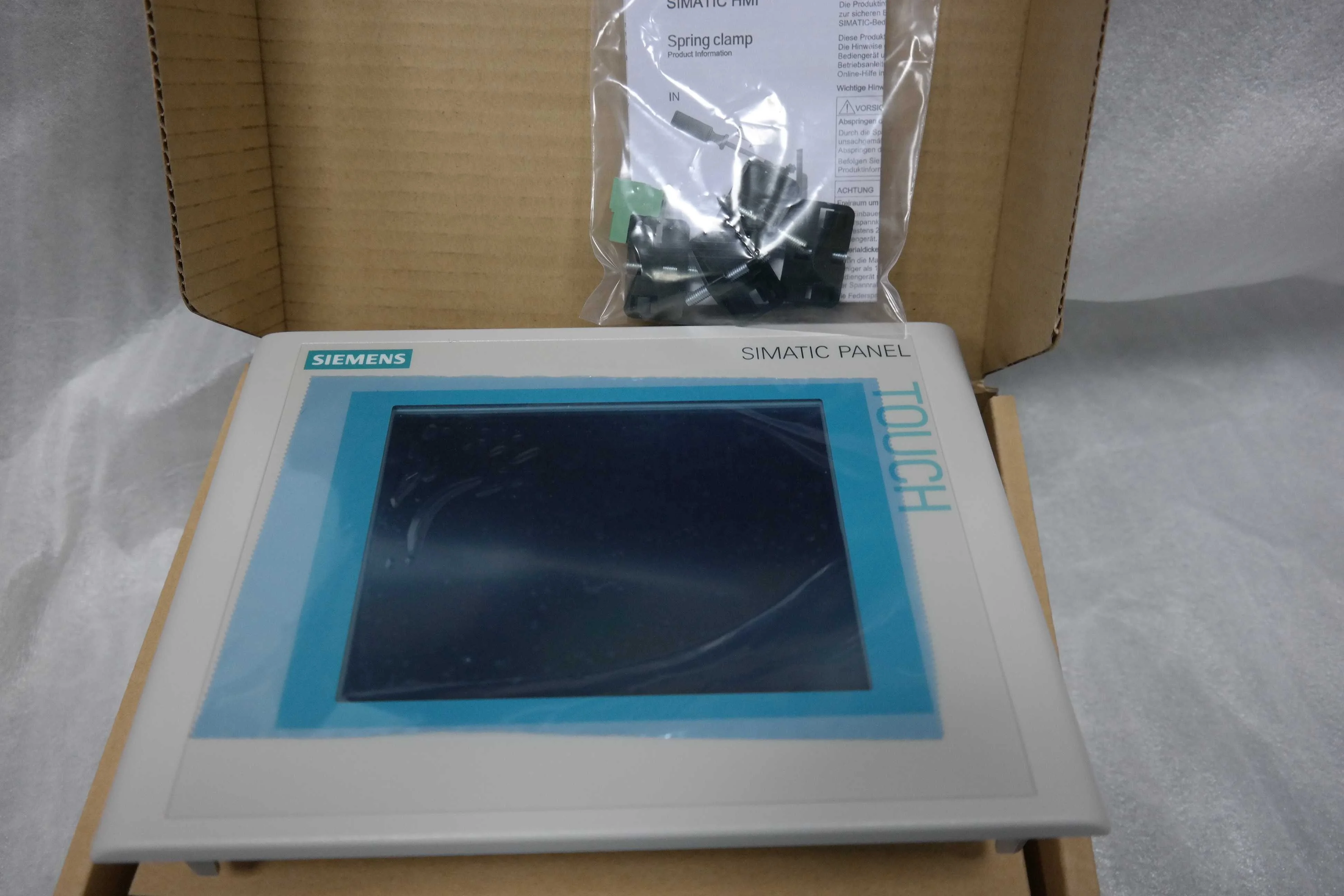 100% new original HMI touch screen 6AV6640-0CA01-0AX0 TP170 Siemens