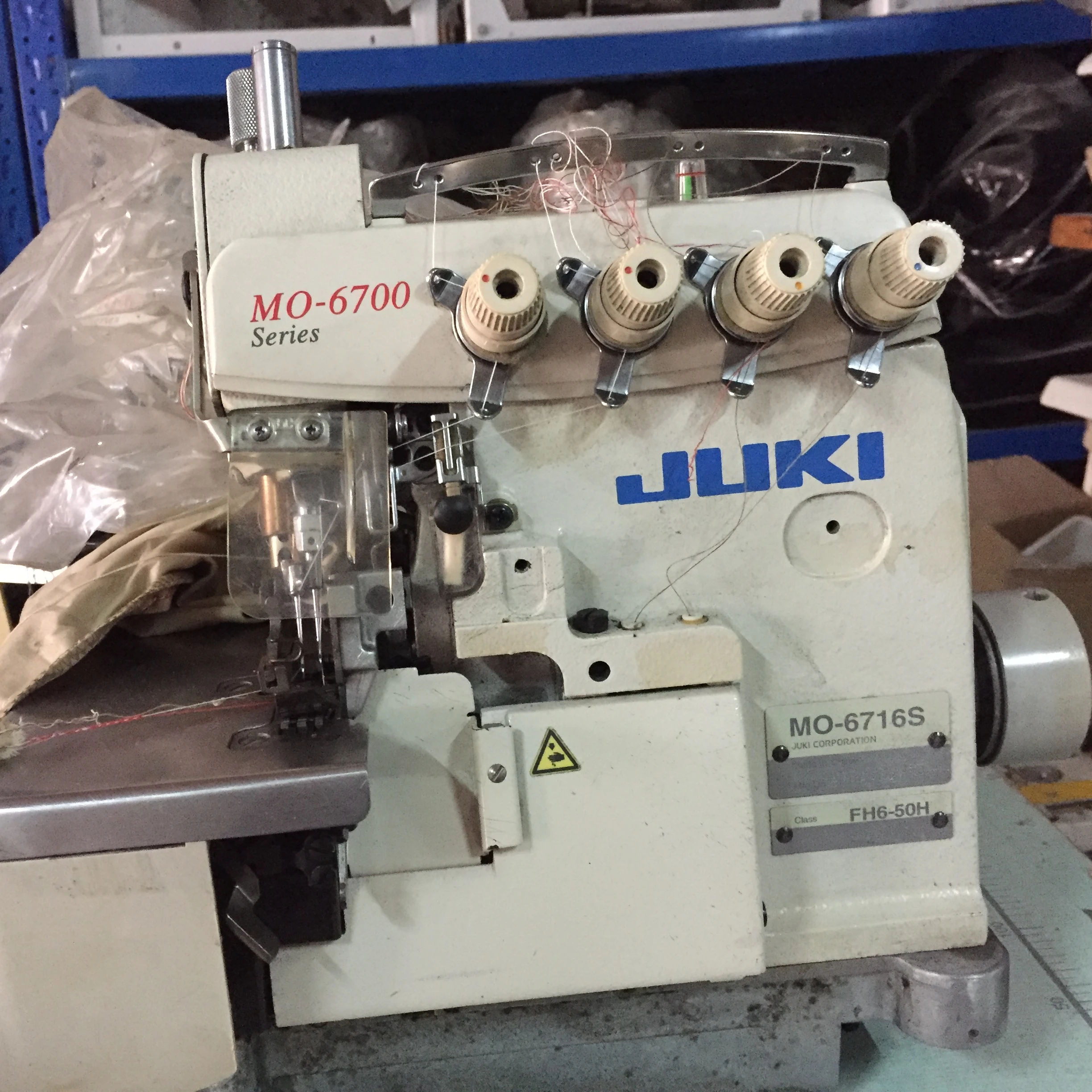 TOP CHOICE and cheap juki 6716 over lock sewing  machine second hand JAPAN MADE