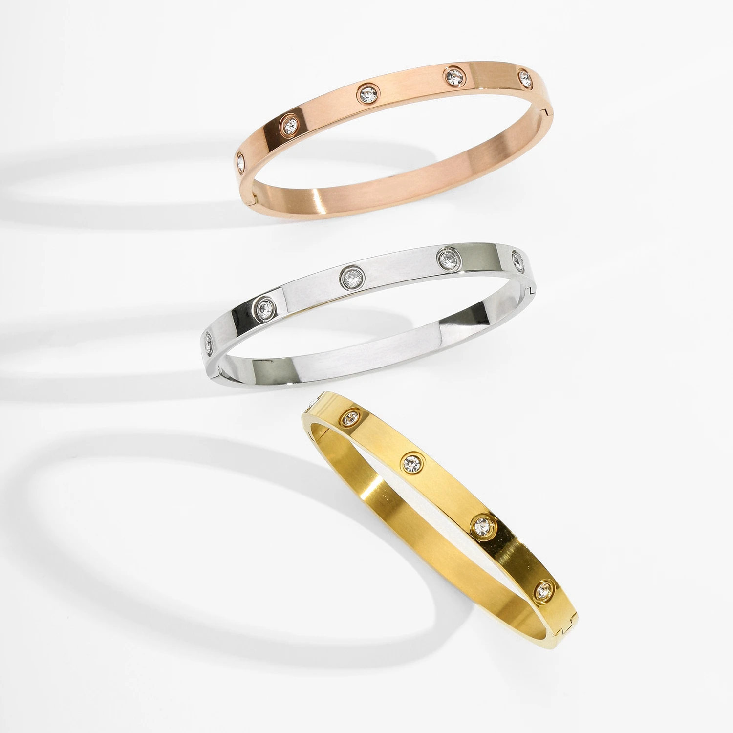 Hongtong из нержавеющей стали циркон инкрустированный 18K Золото PVD покрытие высокого качества женские ювелирные изделия Модные браслеты оптом