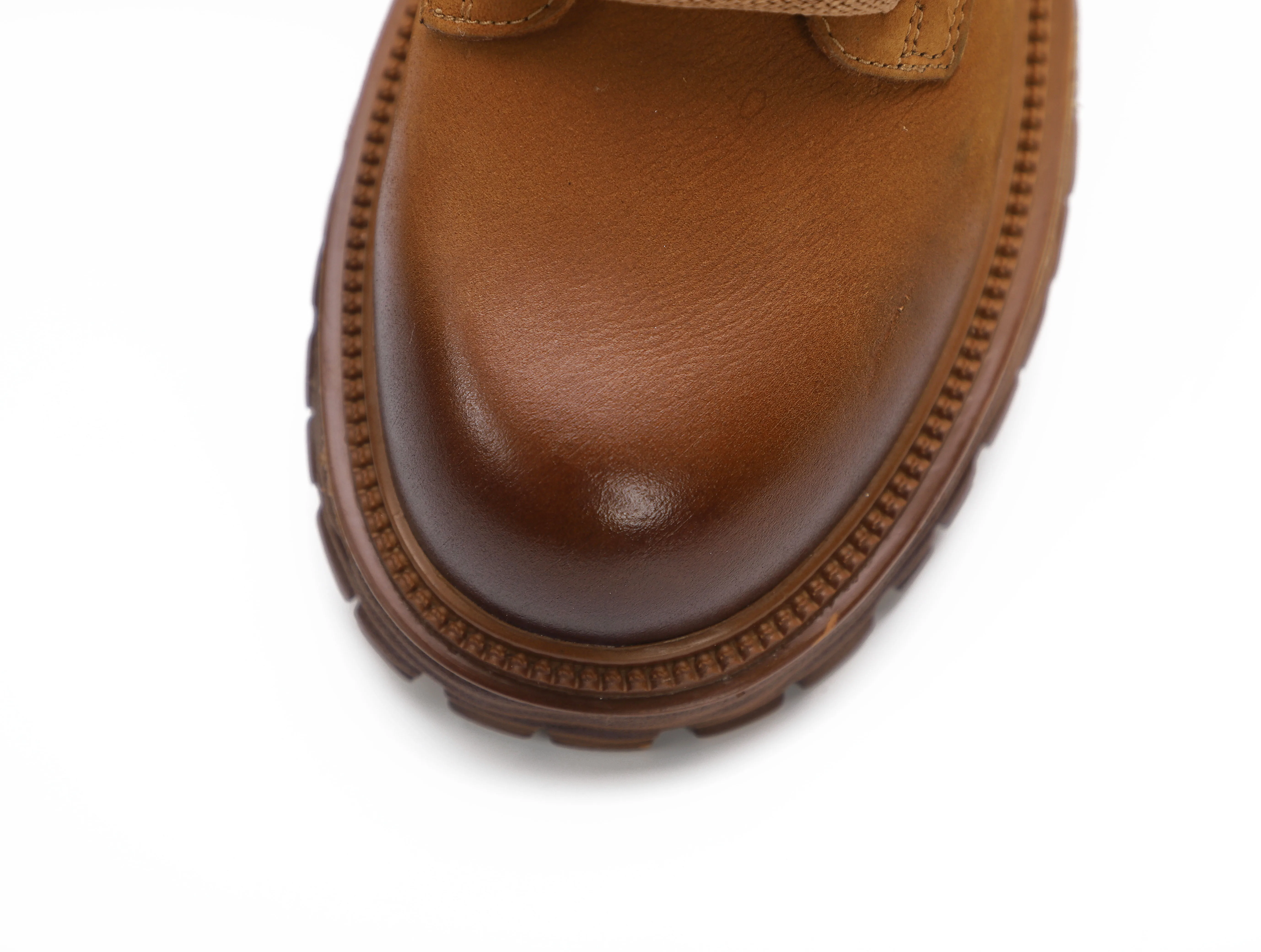 Guangzhou leather shoes factory wholesale thick bottom Nubuck cow leather vintage martin boots motorcycle boots