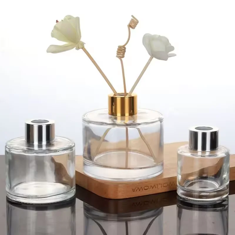 Luxury Classic Cylindrical Clear Reed Diffuser Bottle 50ml 100ml 150ml 210ml Glass with Screw Caps and Screen Printing