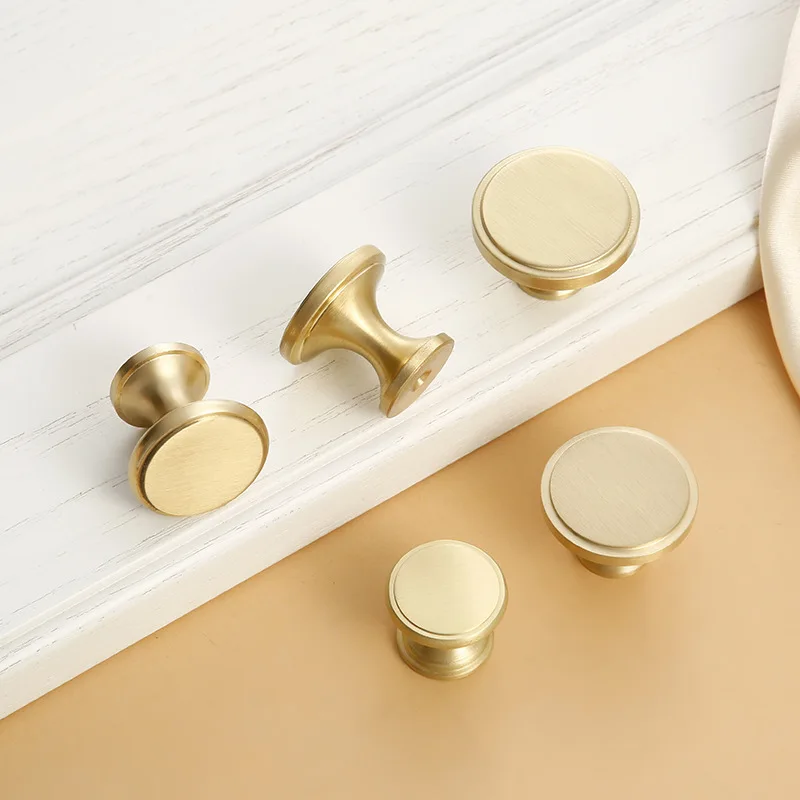 High-Quality Furniture Cupboard Handcrafted Door Drawer Pull Brass Kitchen Knobs And Pulls