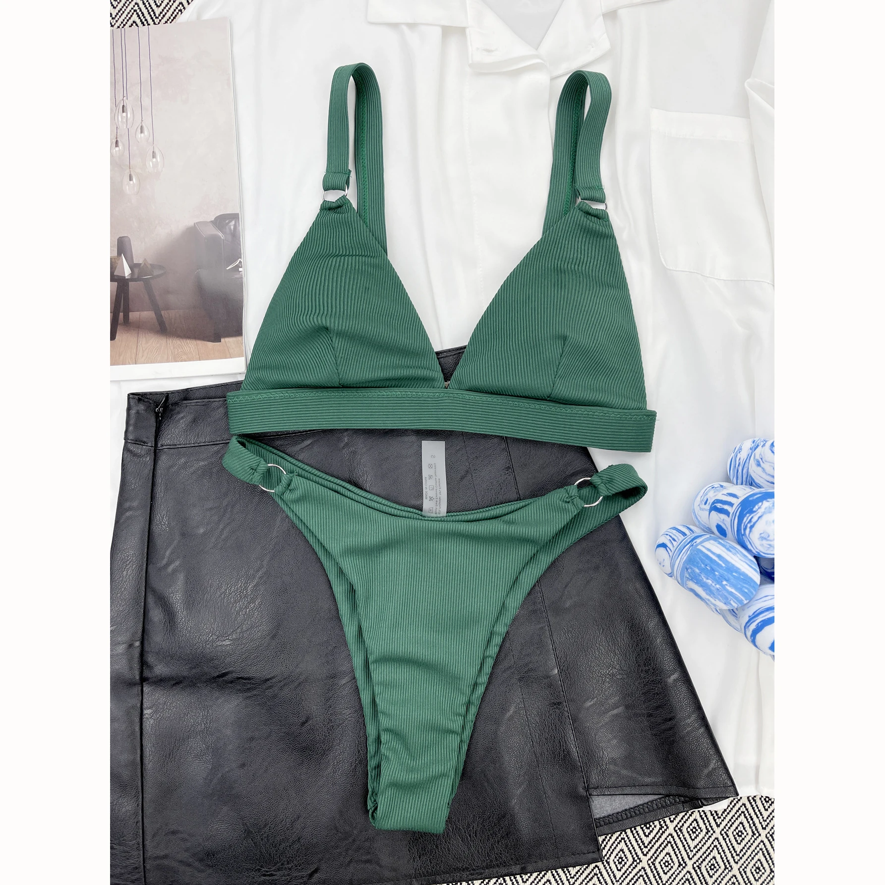 White Swimwear Women Selling Larger Sizes (adults) Blouse Most Extreme Bikinis Hot Sexy Bikini Bra Sets