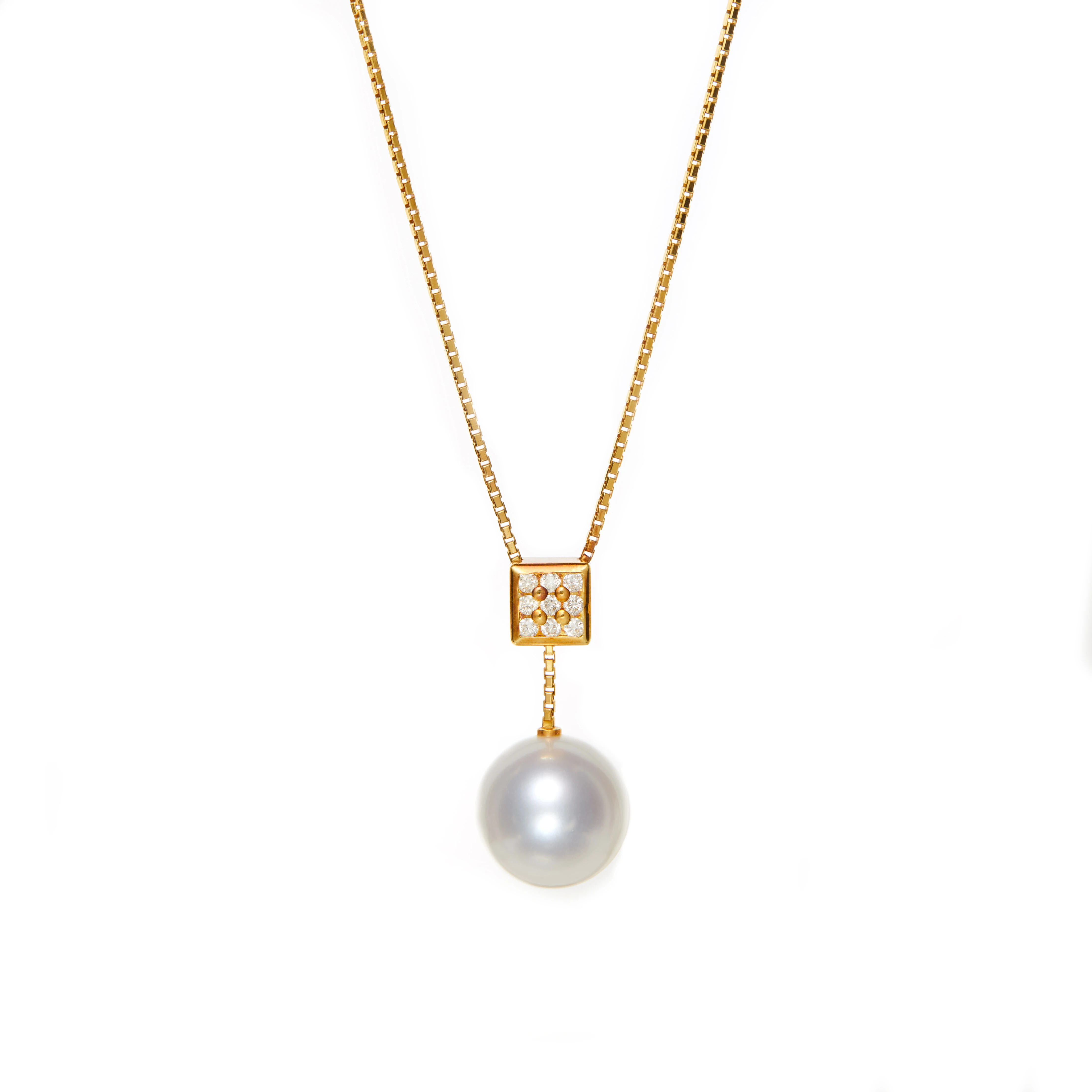 2023 Hot Popular 18K Real Gold Round Pearl Australian White Pearl Necklace Diamond Inlay Size Available for Women Gift for Party