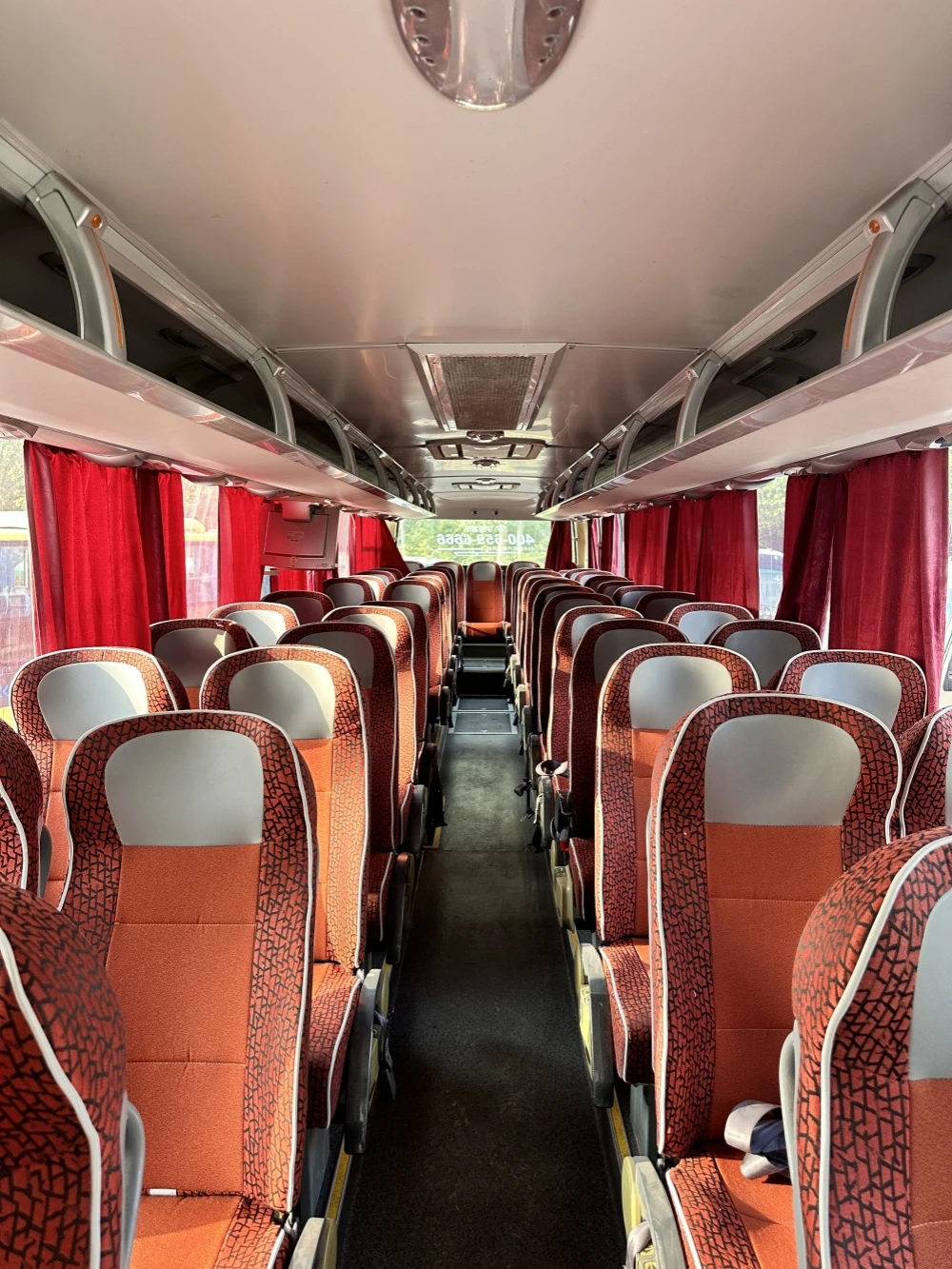 Highway long distance used passenger buses Yu tong 12m diesel 53 seats autobus double decker bus for sale