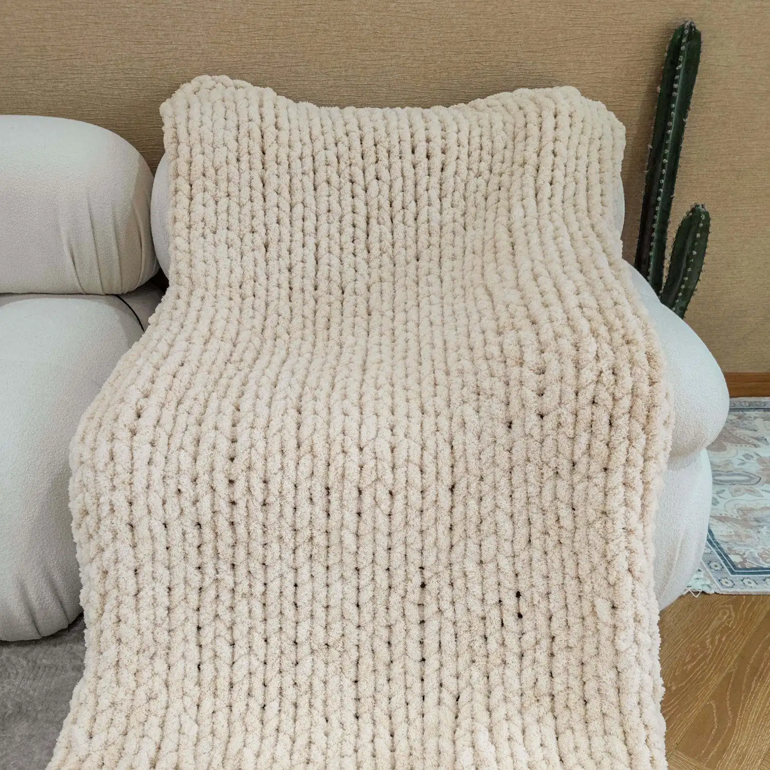 Multi color nature customized size hand knitted thick yarn warm chunky microfiber weighted chenille blanket