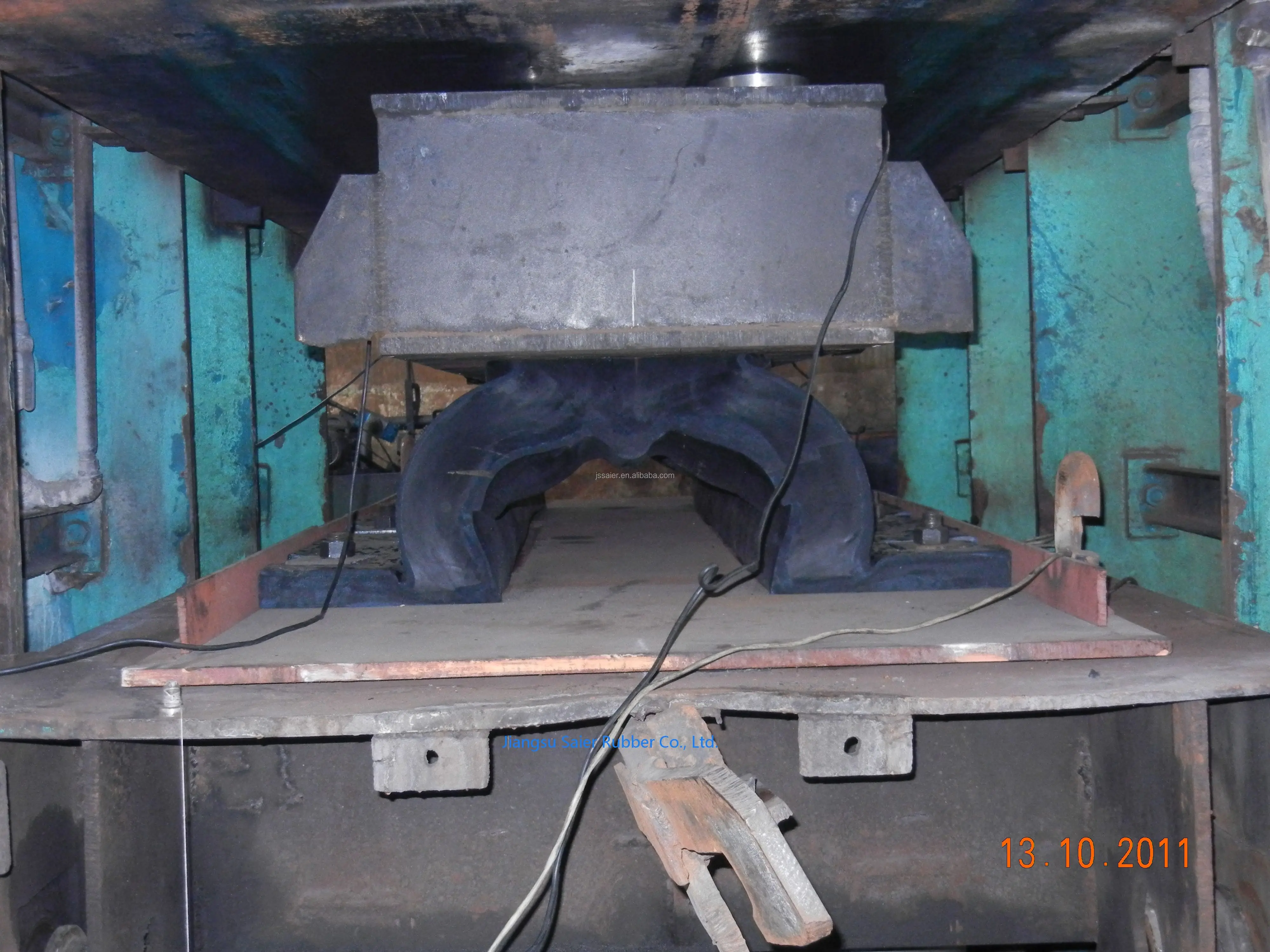 SA-A600H-3500L L=3800mm High Performance Port Use Super arch Rubber Marine Fender Uhmw-pe Pad