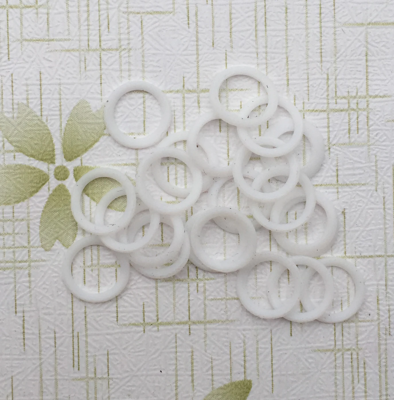 6*4mm 7*4mm 7*5mm pet hair Scissors parts pvc washers