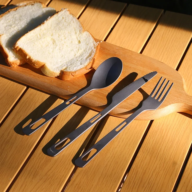 Low MOQ Portable Cutlery Set outdoor camping picnic Knife fork spoon 3 in 1 Titanium cutlery