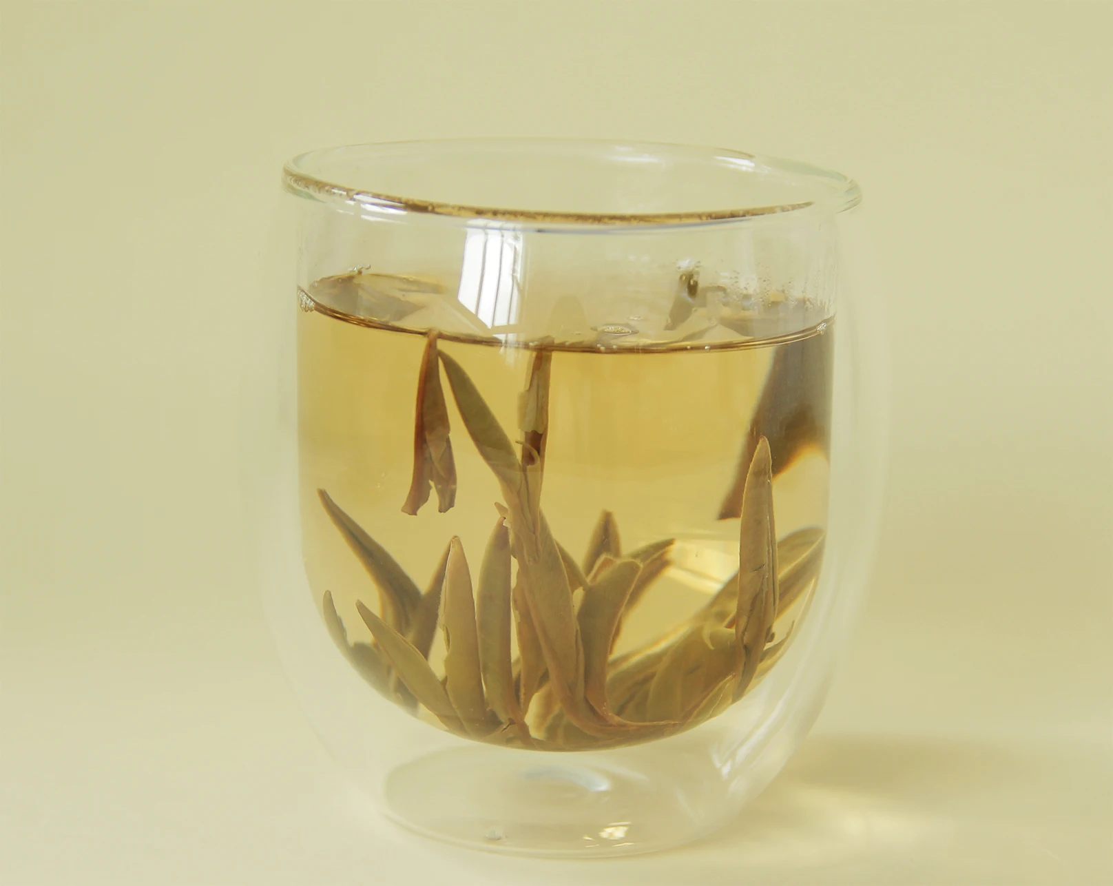 vital refined chinese green tea from greenfield Yin Zhen Silver Needle white chinese tea