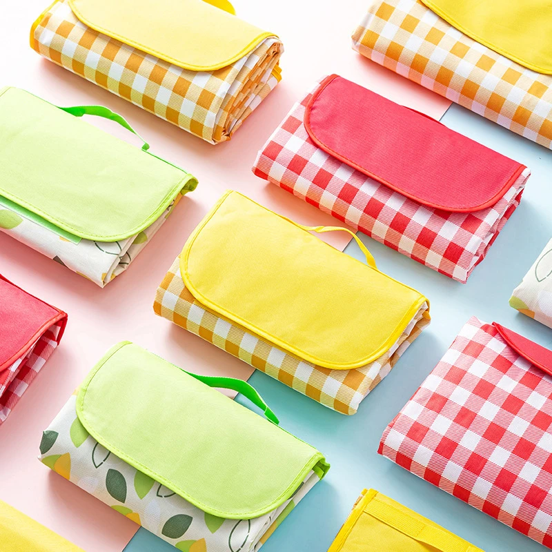 Beach Mat Large Size Folding Picnic Mat with Bag Camping Blanket Outdoor Custom Logo Picnic Blanket