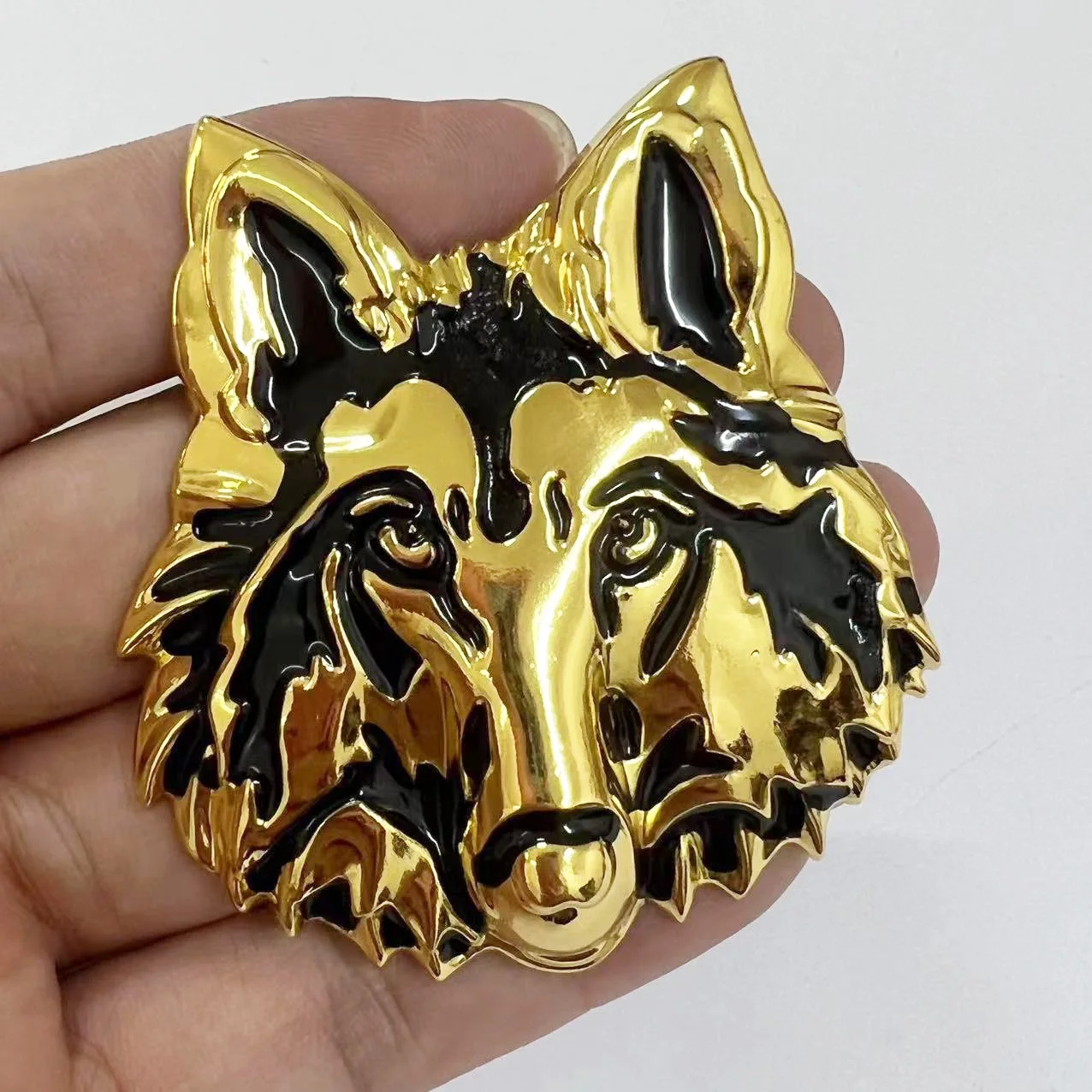 3D Metal Stereoscopic Wolf Head Car Emblem Personality Car Rear Trunk Badge