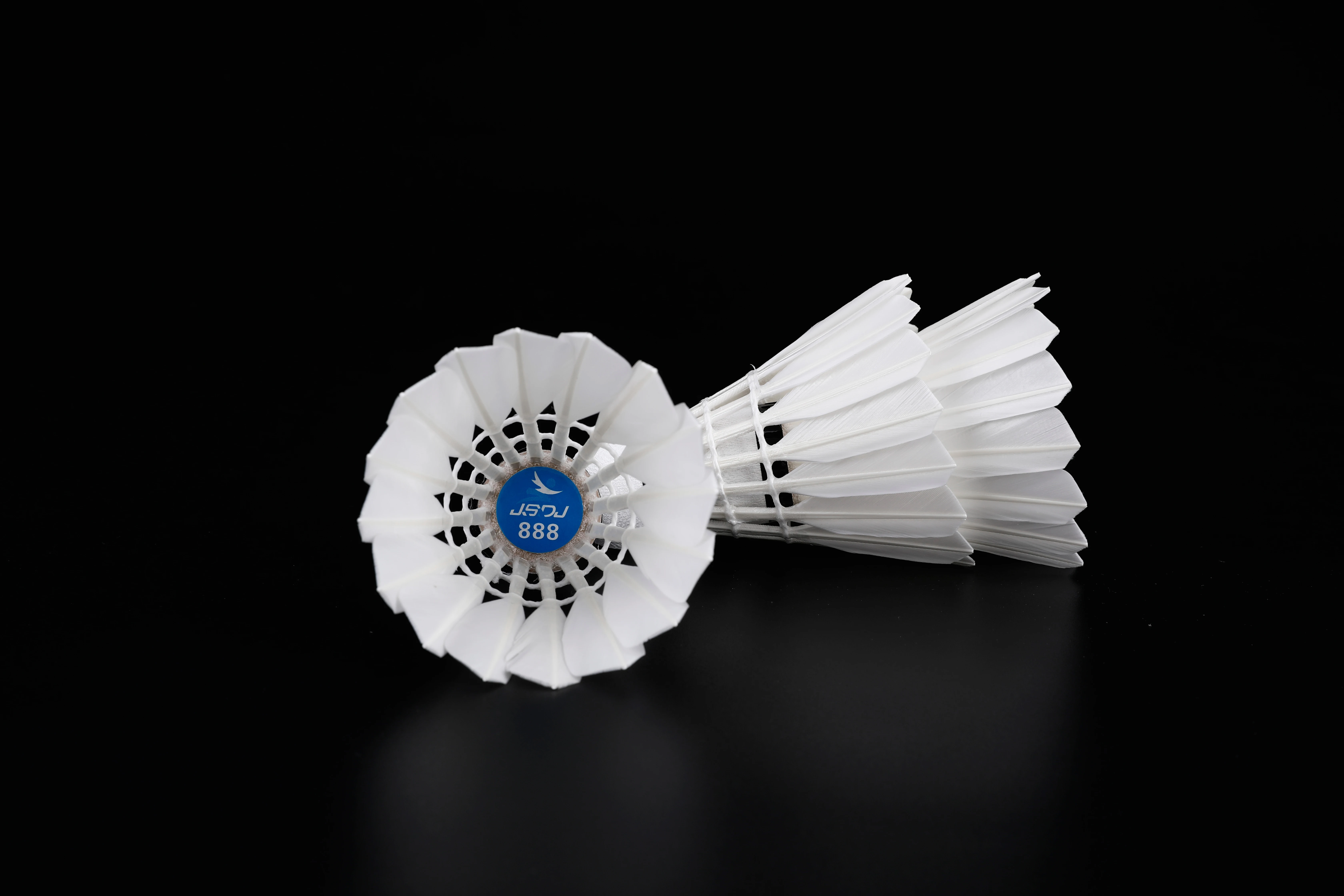 Wholesales manufacture Professional durable white goose feather ball badminton shuttlecock