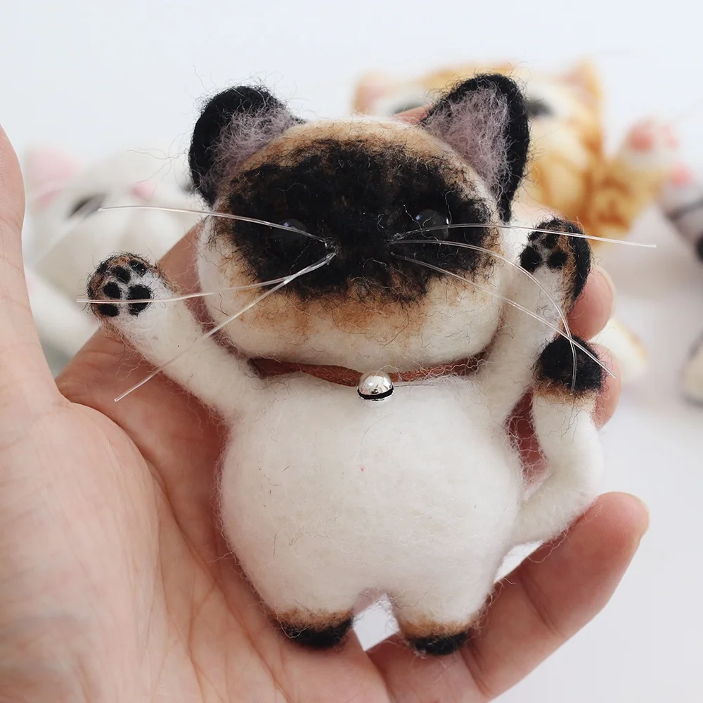 DIY Felt Novelty Brooches Beginners Needle Felting Kit Supplies Animal as Present Needle Felt Cat