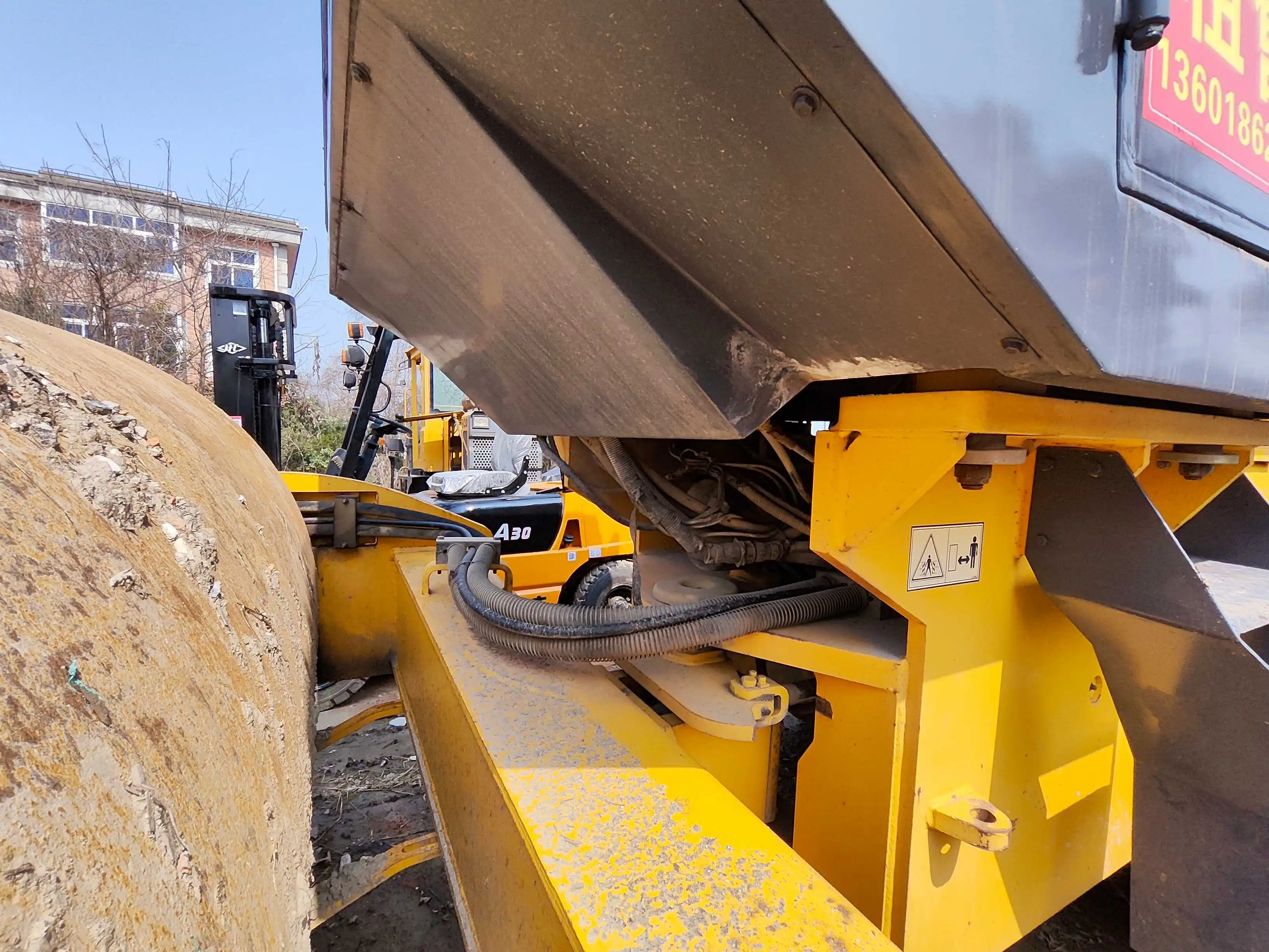 Secondhand Single drum steel wheel vibratory Road rollers 18t made in Xuzhou China short working hours Great performance Egypt