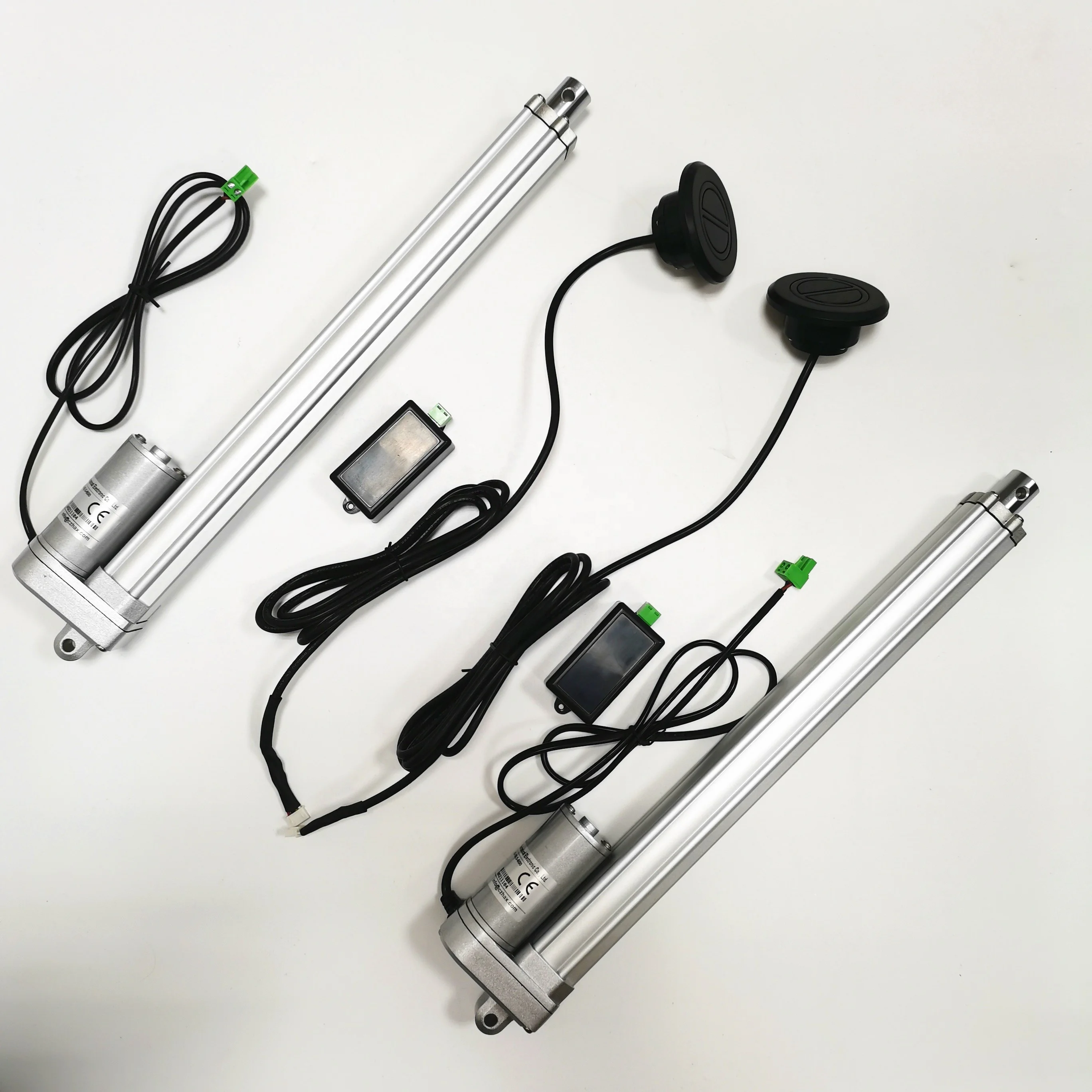 Регулируемый по высоте линейный привод с индивидуальными мини-контроллерами