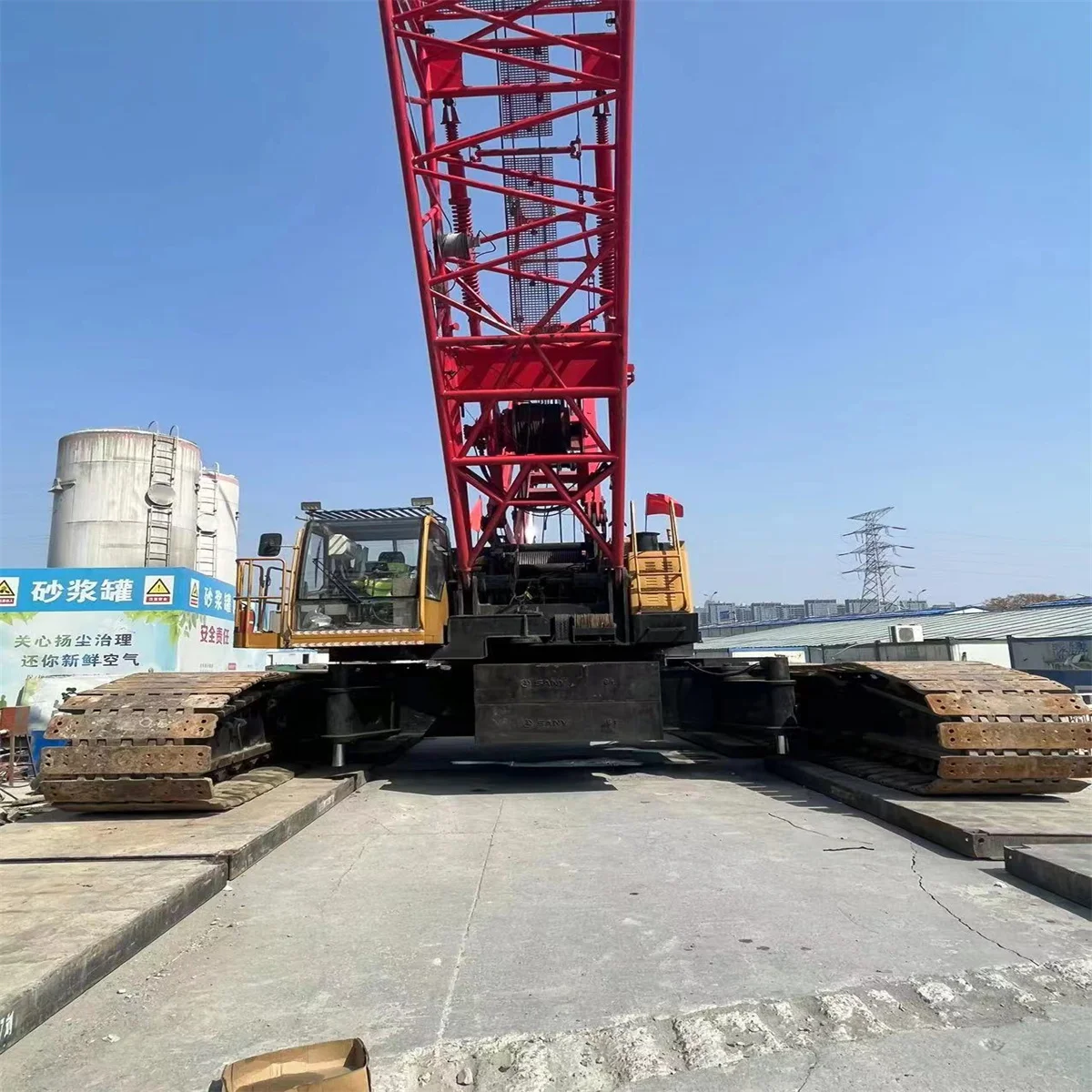 Sany 260T used  crawler crane year2015 very new machine beautiful machine good working condition