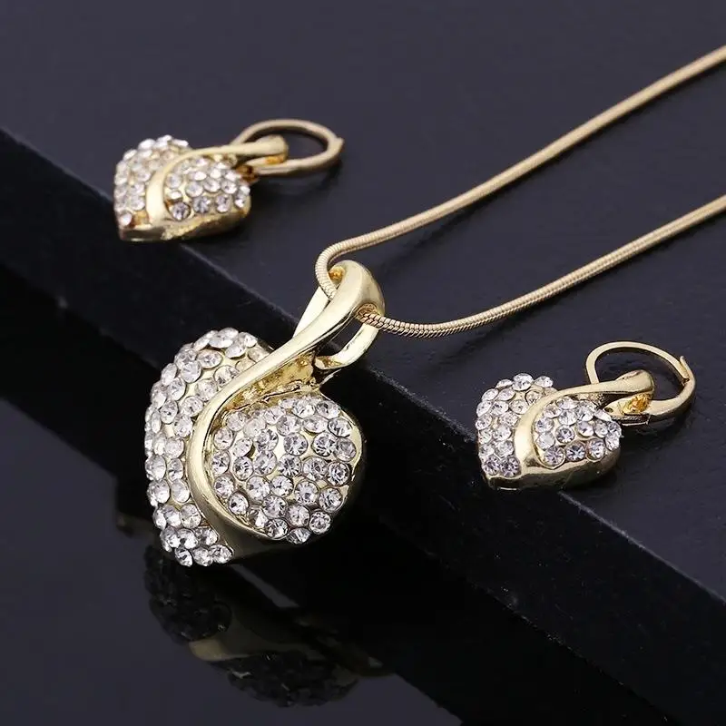 2024 Manufacturer Best-selling Cross-border Jewelry Set Heart Diamond Necklace Earrings Women and Accessories