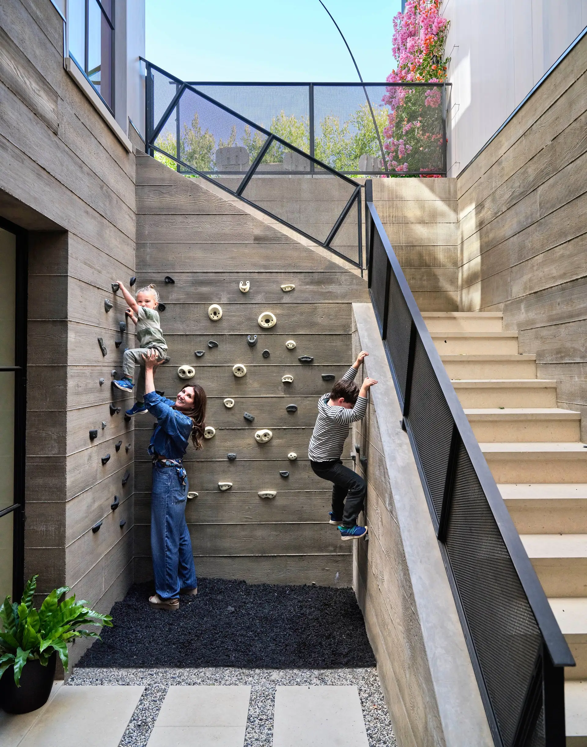 Balustrades and aluminum handrail metal baluster modern fence indoor ms parapet square pipe design cement balcony railing height