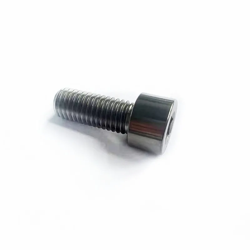 Титановый болт с шестигранной головкой m6x18