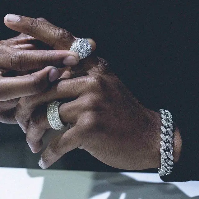 Custom Wholesale New Stainless Steel Hip Hop Iced Out Gold Vermiel Signet Engraved Mens Ring