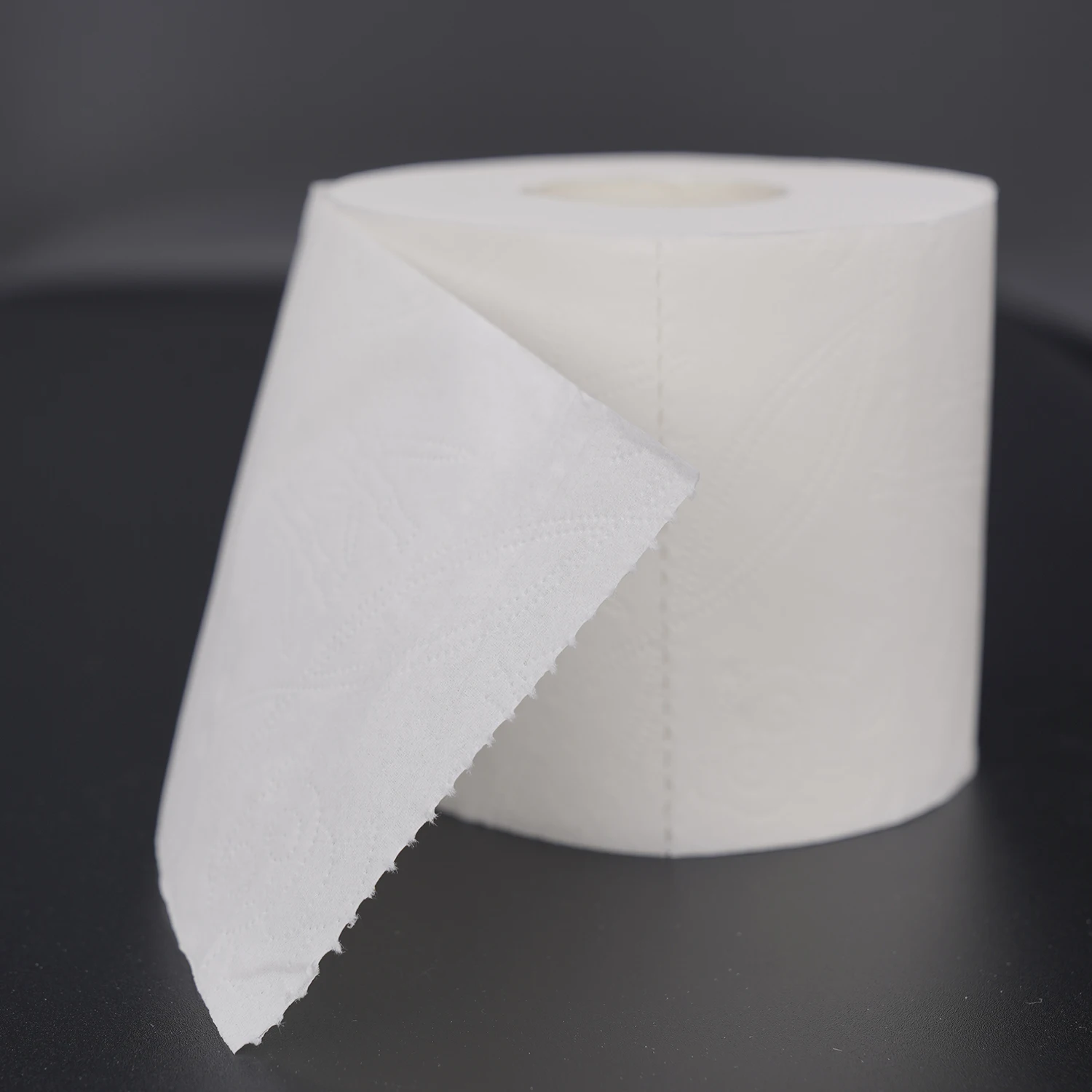 Недорогая рельефная туалетная бумага от производителя, рулон туалетной бумаги из натуральной бамбуковой целлюлозы
