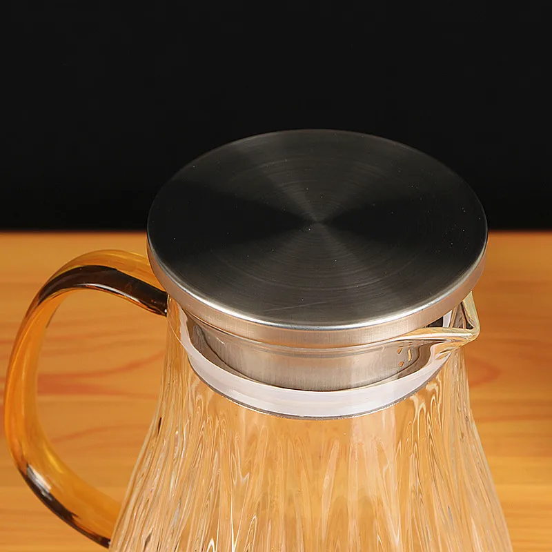 1.6L Clear Striped High Borosilicate Glass Water Pitcher With Lid and Spout Gift Box Glass Water Jug With 4pcs Glass Cups