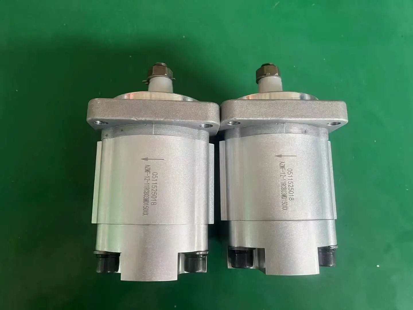 Factory supply Deutz BF6M1013 Engine 0510515323 01174120 AZPF-11-011LCP20MB-S0007 gear pump