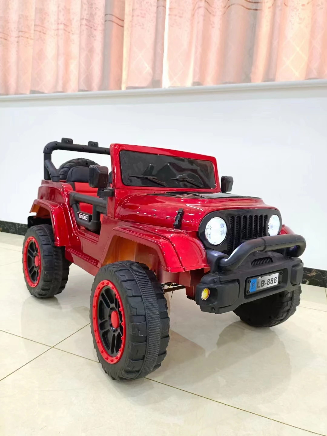 Wholesale kids car 12V electric car for kids with remote control 4WD electric kids car