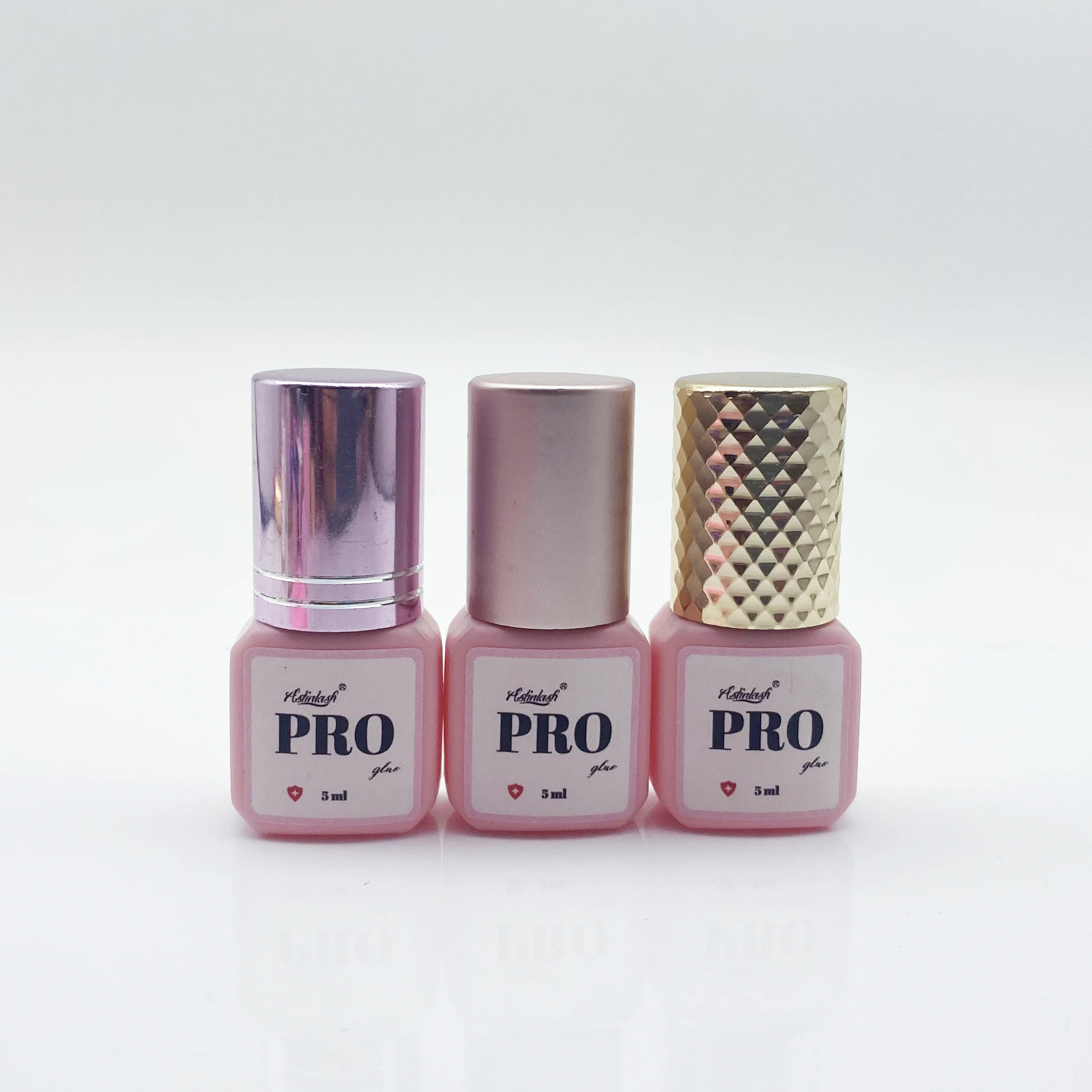 2022 New Professional Latex Free and Hypoallergenic Lash Glue Pink Color Lash Glue for Individual Lash with Pink bottles