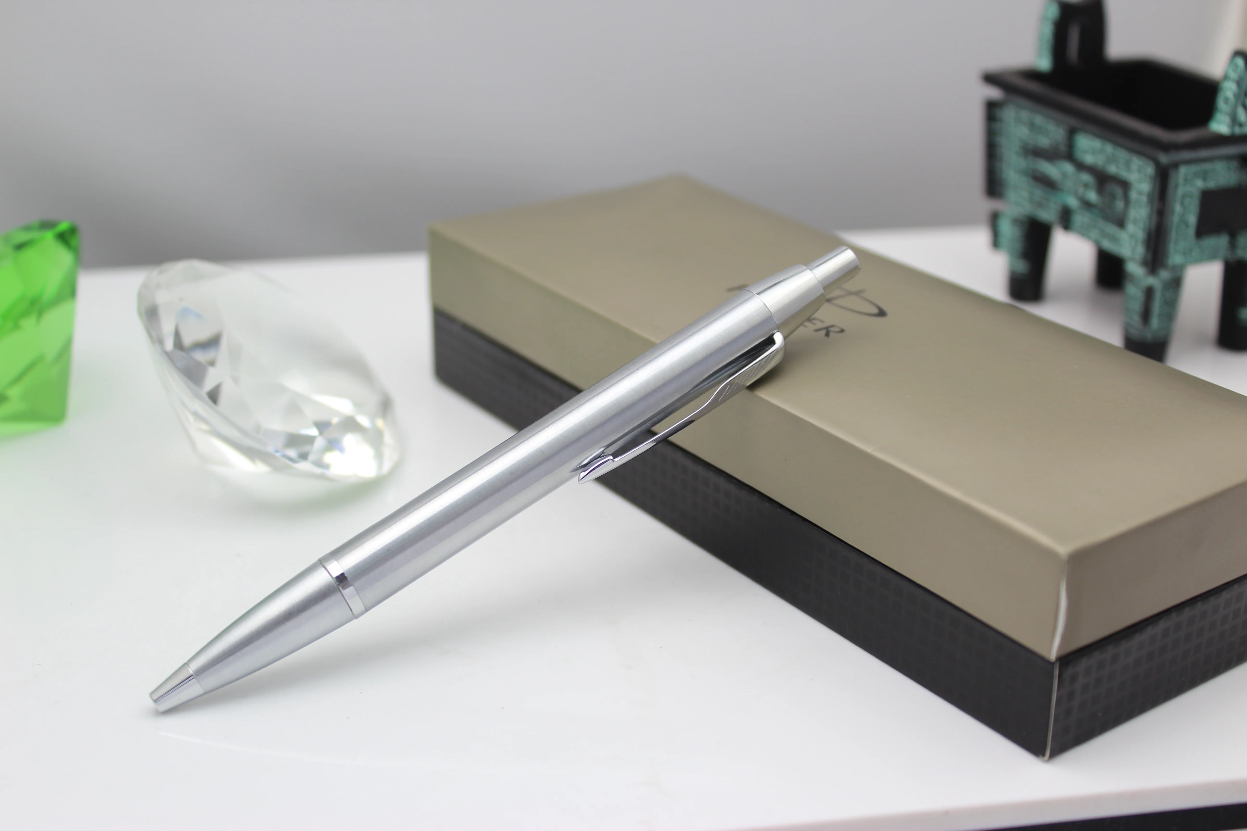 JXM-115 High quality advertising custom logo press action metal click ball point pen