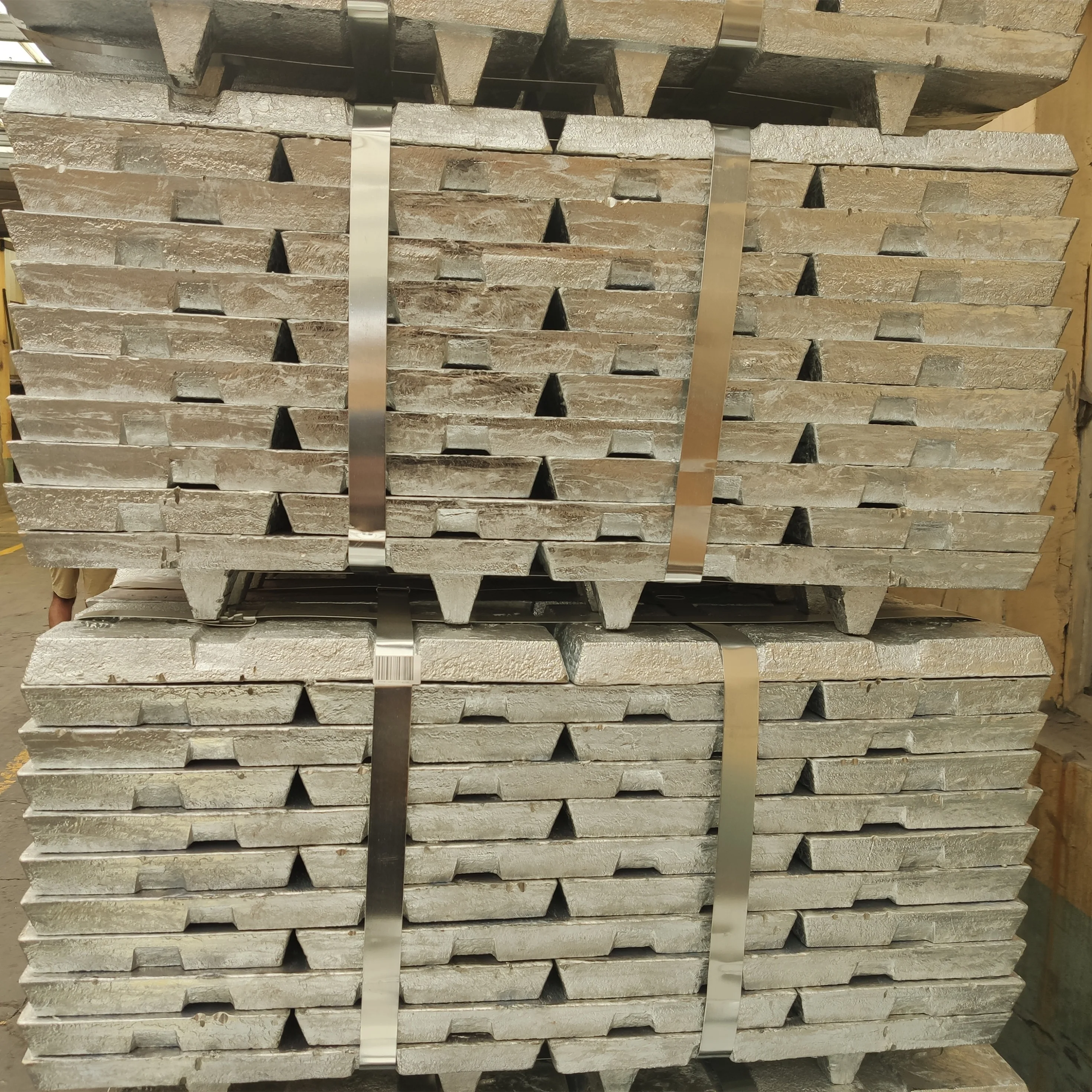 Supplier direct selling zinc ingot 99.99% high purity zamak 5 zinc alloy ingot