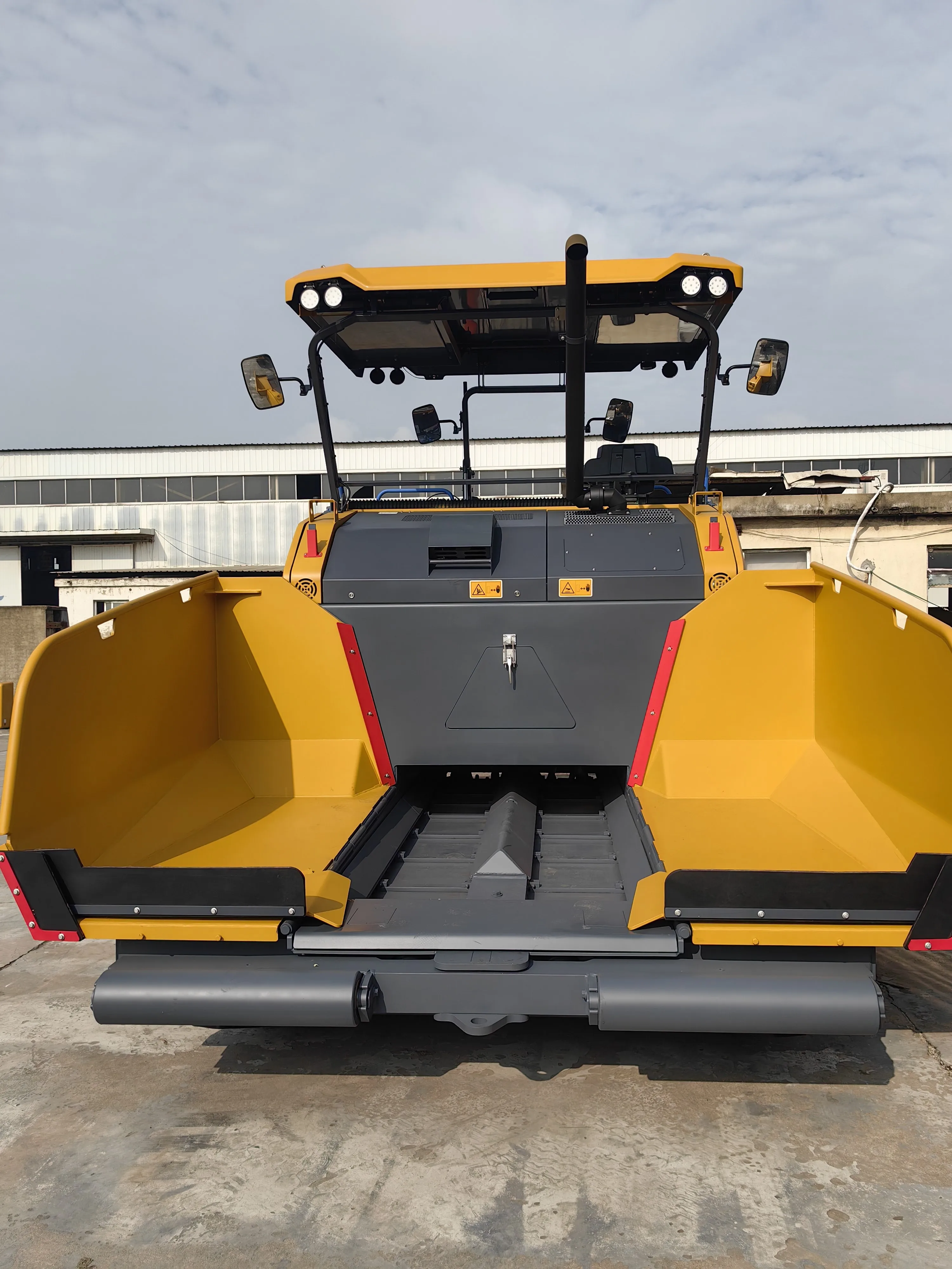 Discount Price 7.5m Asphalt Concrete Paver RP705 With Great Quality