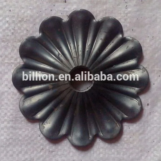 2013 china manufacturer cast steel leaves decorative