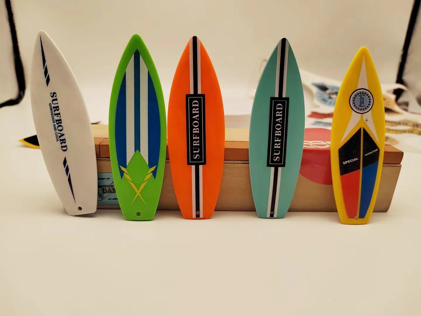 New design finger surfboard mini plastic toys fingerboard