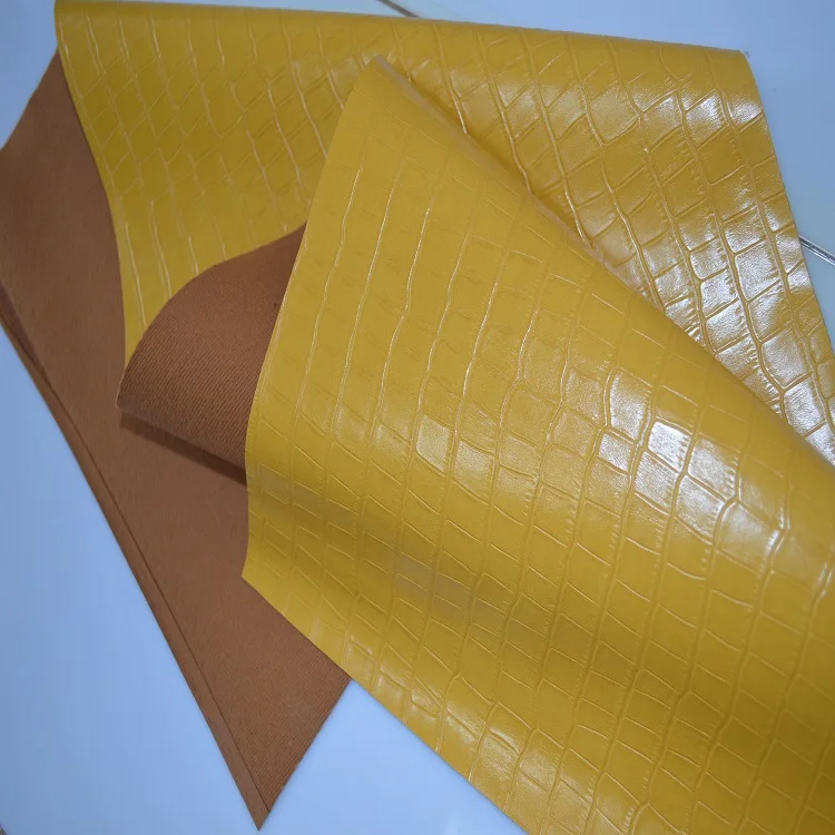 
China Big Factory Good Price nappa leather fabric messenger bag crocodile pvc makeup made in 