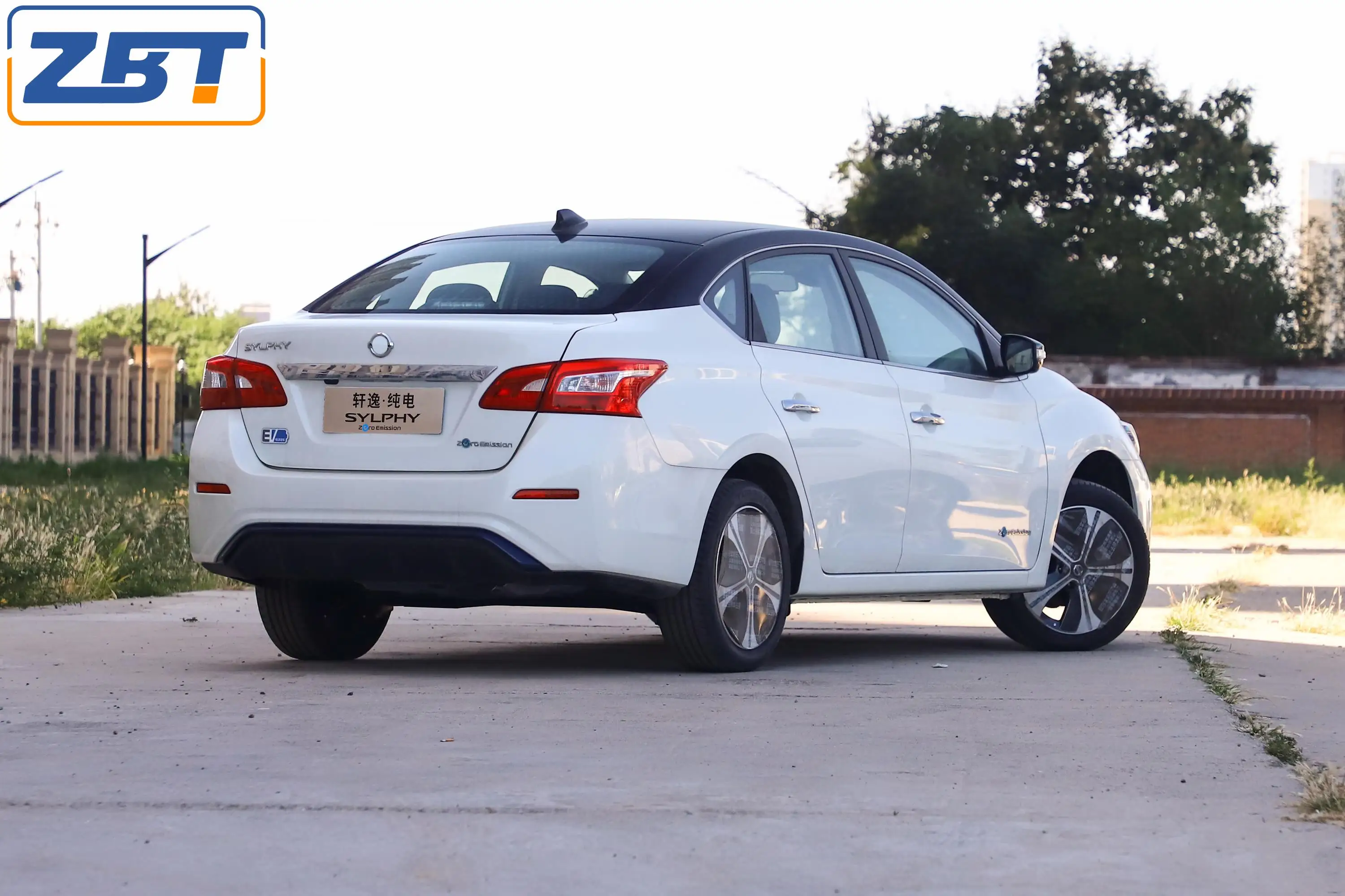 Японский бренд Nissan Sylphy б/у электрический автомобиль седан модель 2022 NEDC 338 км 38109kwh HP 4 двери 5 сидений
